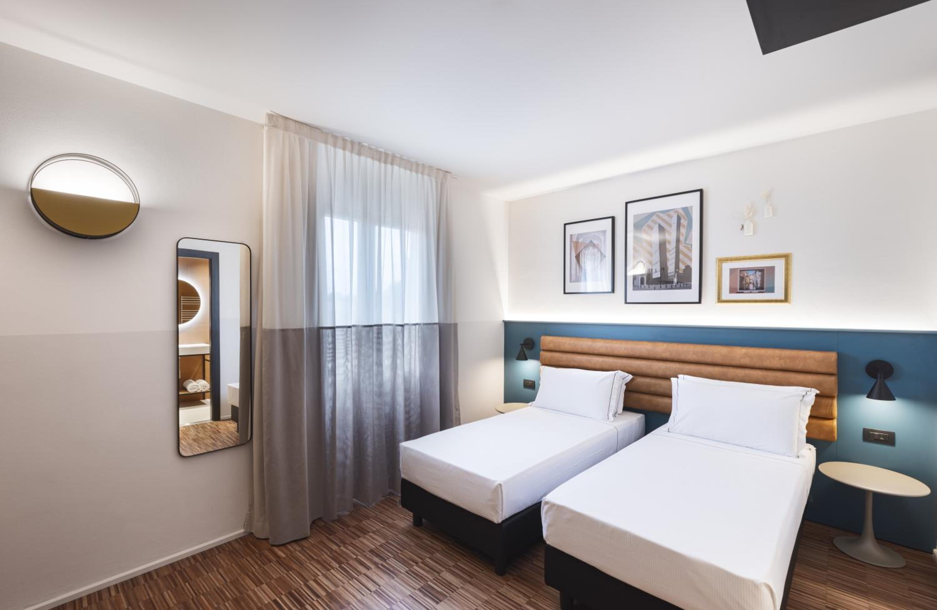 Comfort Twin Room - Photo 5