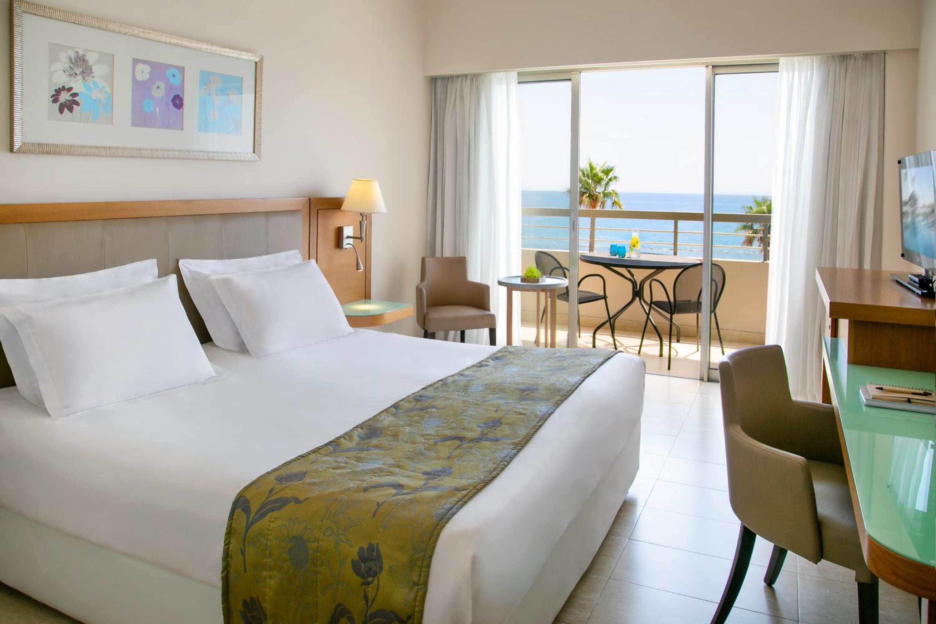 מלון אטלנטיקה מירמאר ביץ' לימסול — Double/Twin Room Sea View