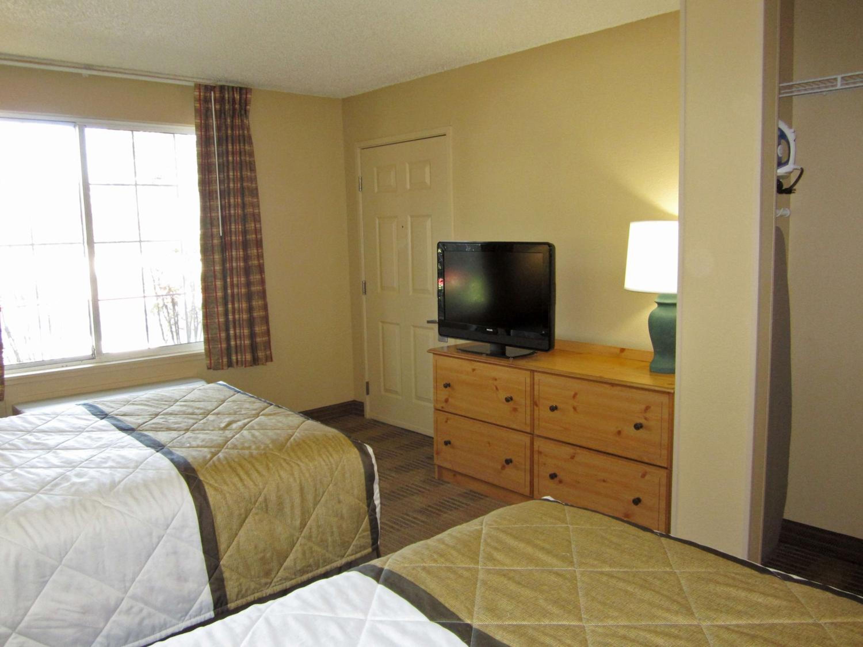 Studio with 2 Double Beds - Non-Smoking - Photo 2