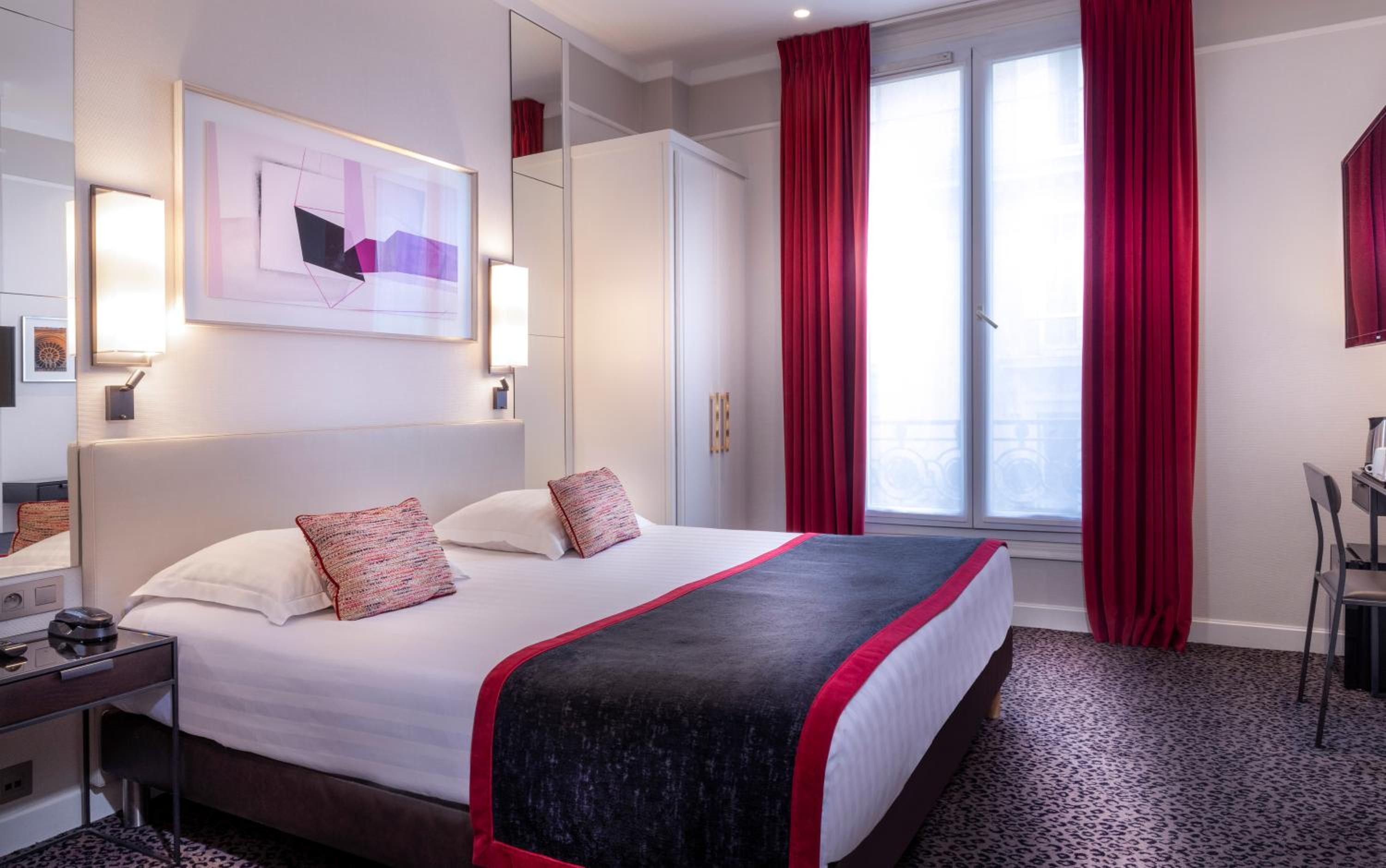 Superior Room with Bath photo 1