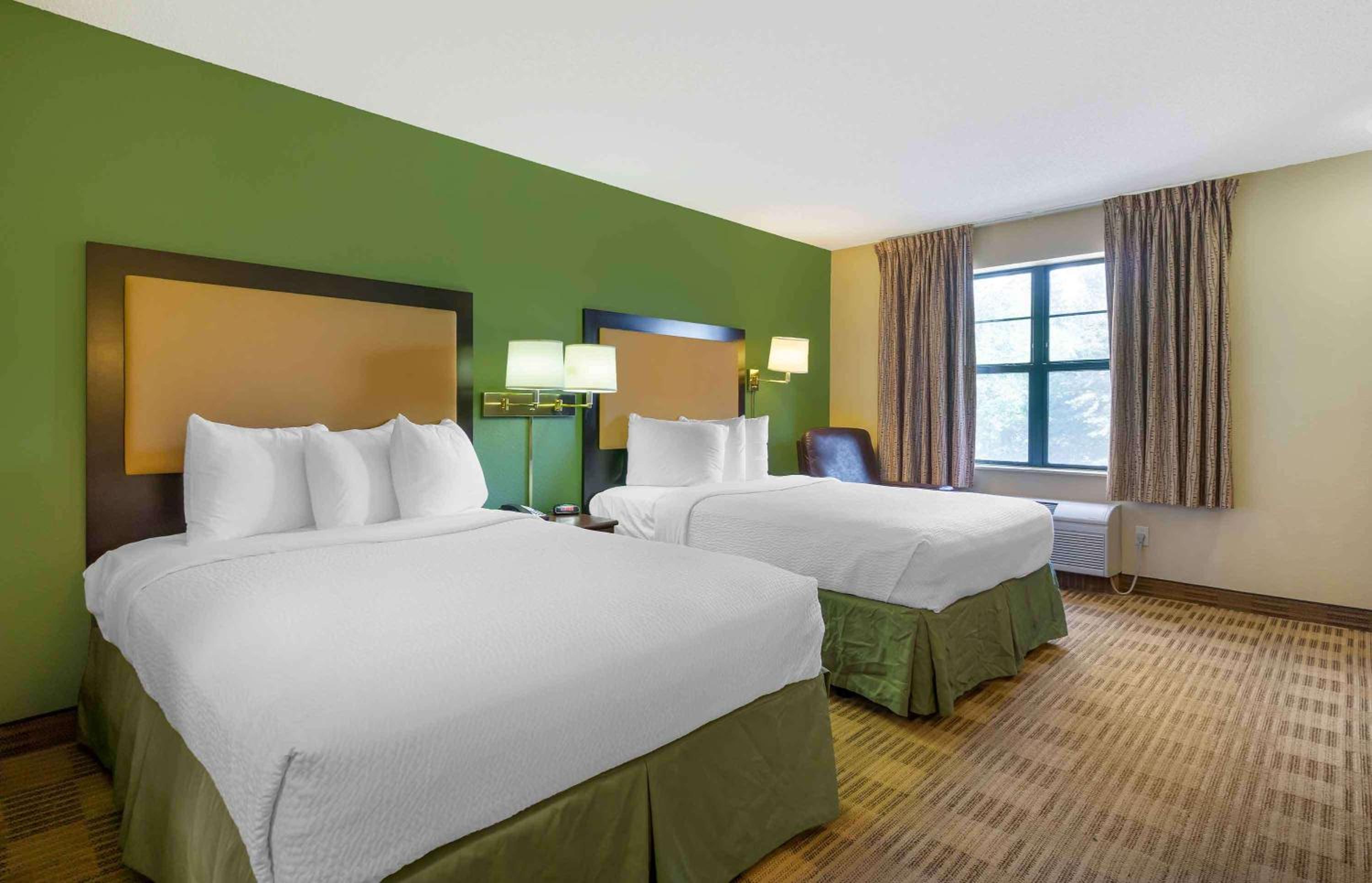 Studio with 2 Double Beds - Non-Smoking