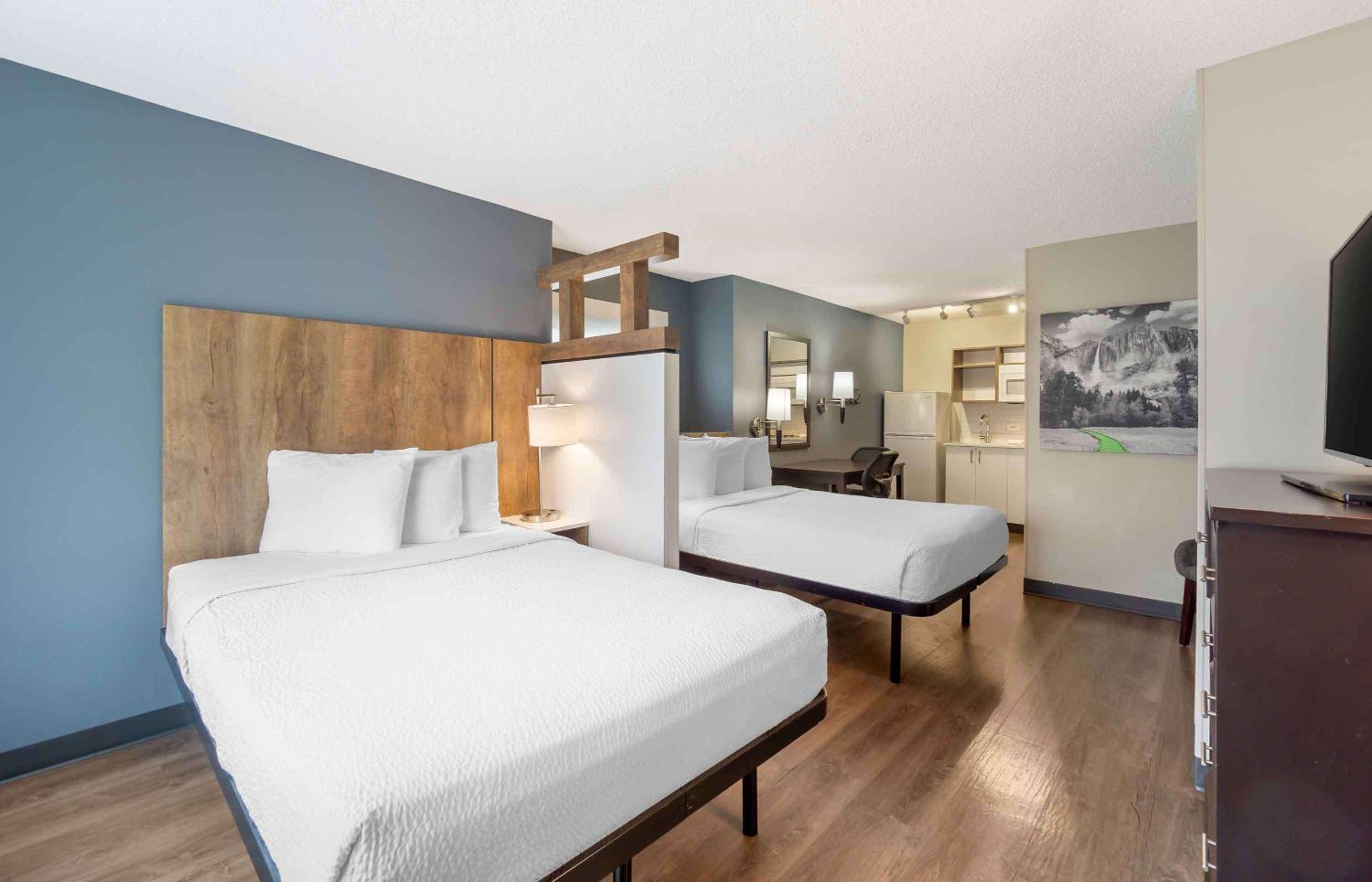 Studio with Two Double Beds - Non-Smoking - Photo 1