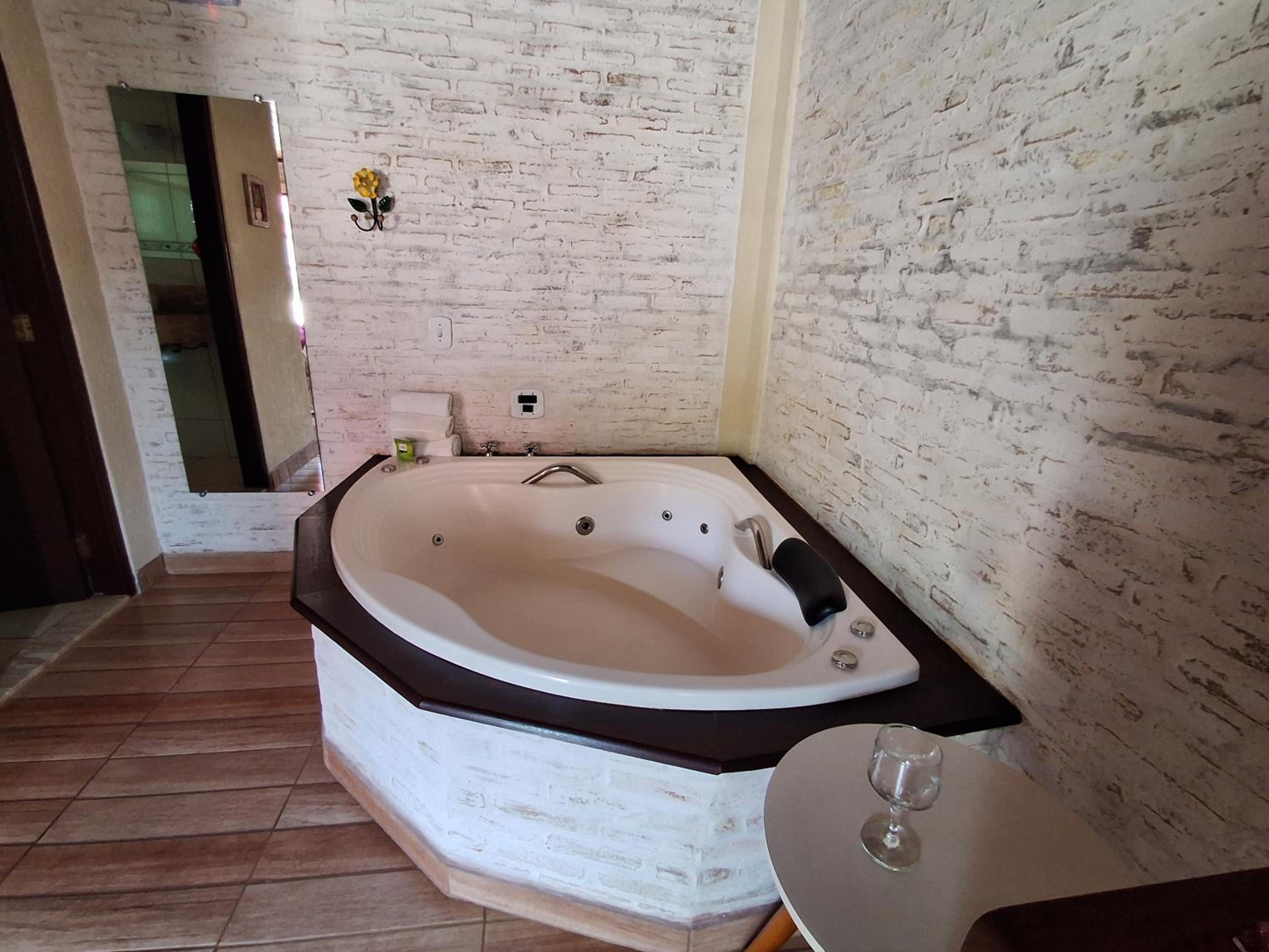 One-Bedroom Apartment with Spa Bath photo 2