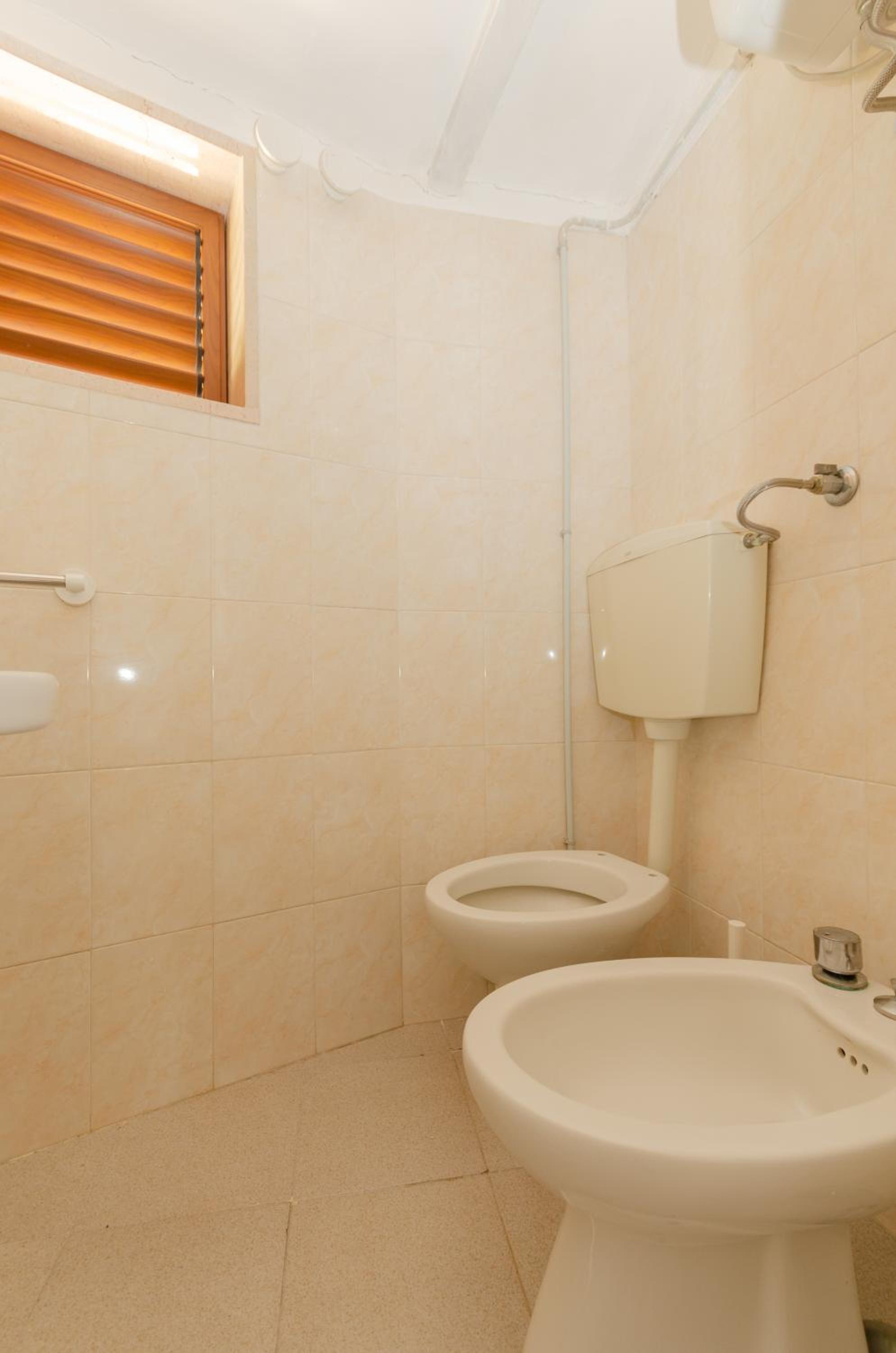 Studio with Shared Shower photo 2