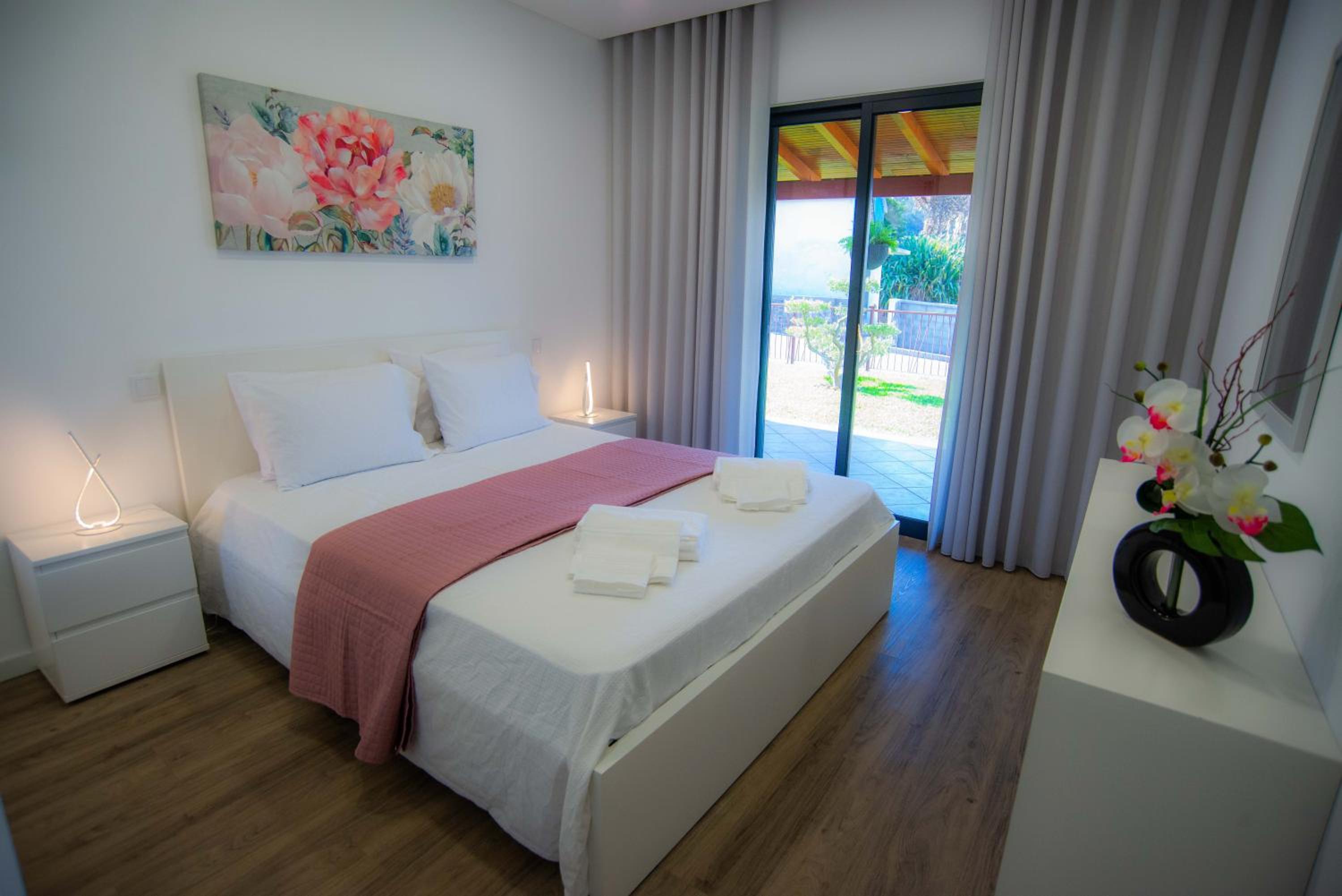 Three-Bedroom Villa photo 3