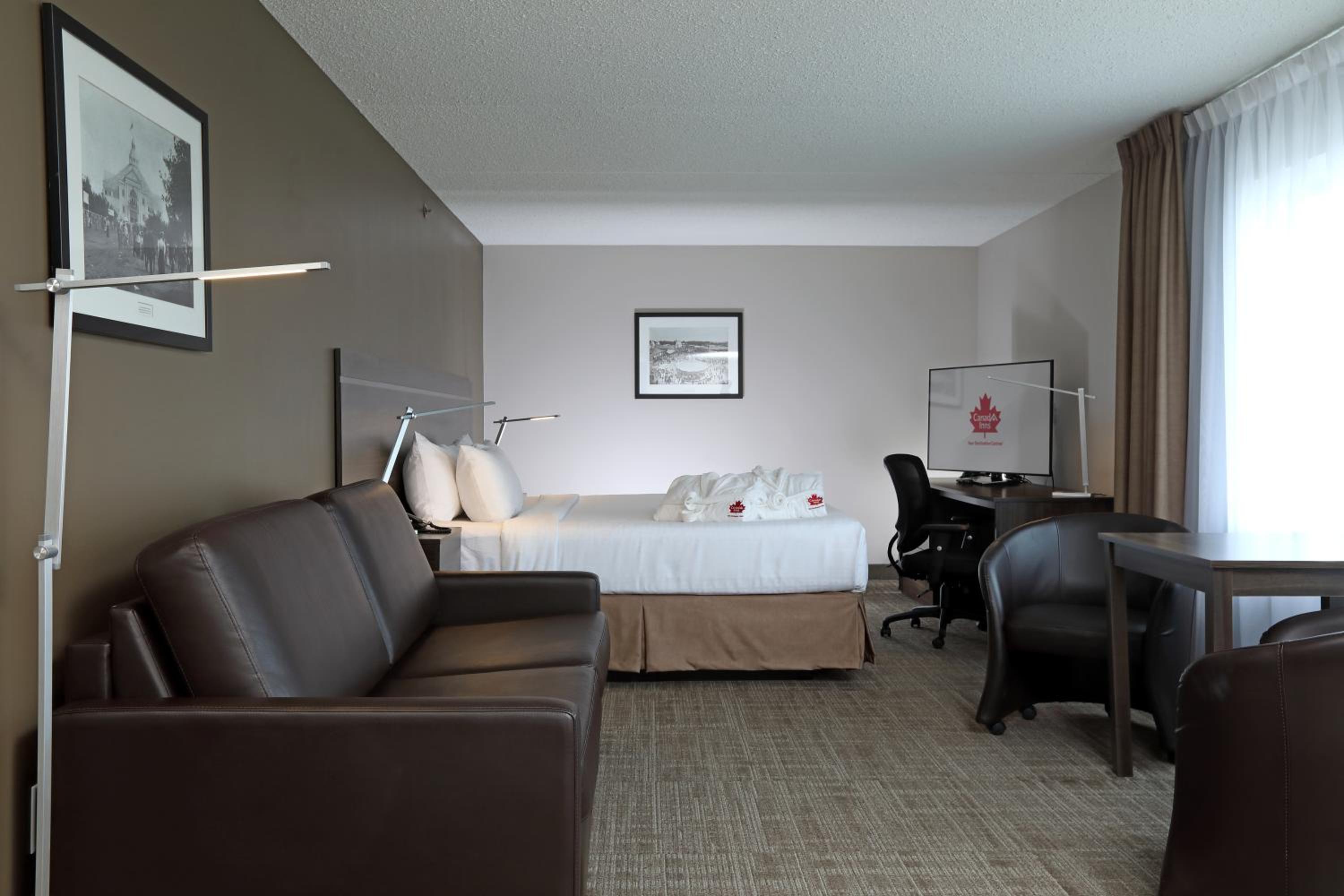 Standard King Room - Photo 2