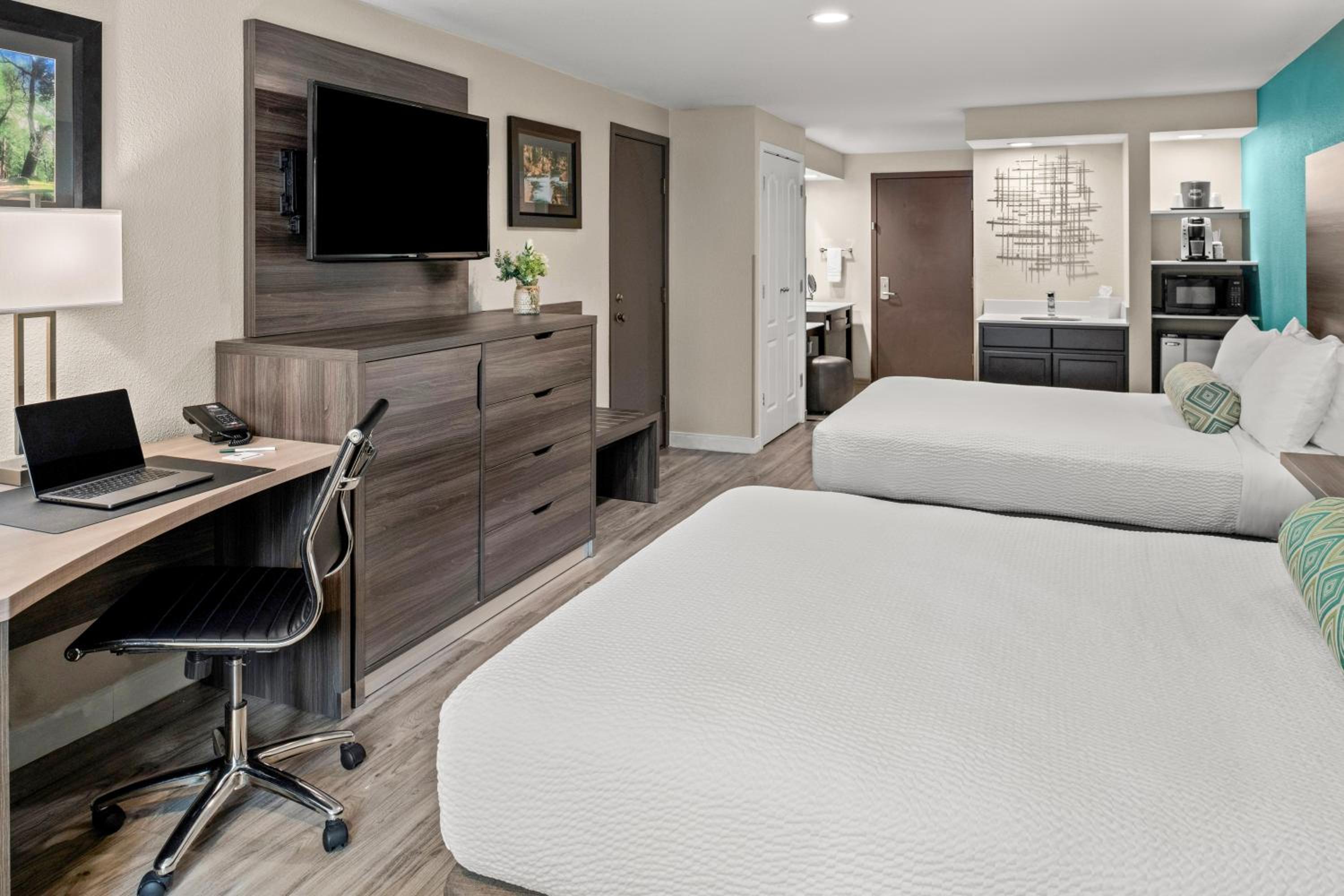 Family Suite - Photo 8