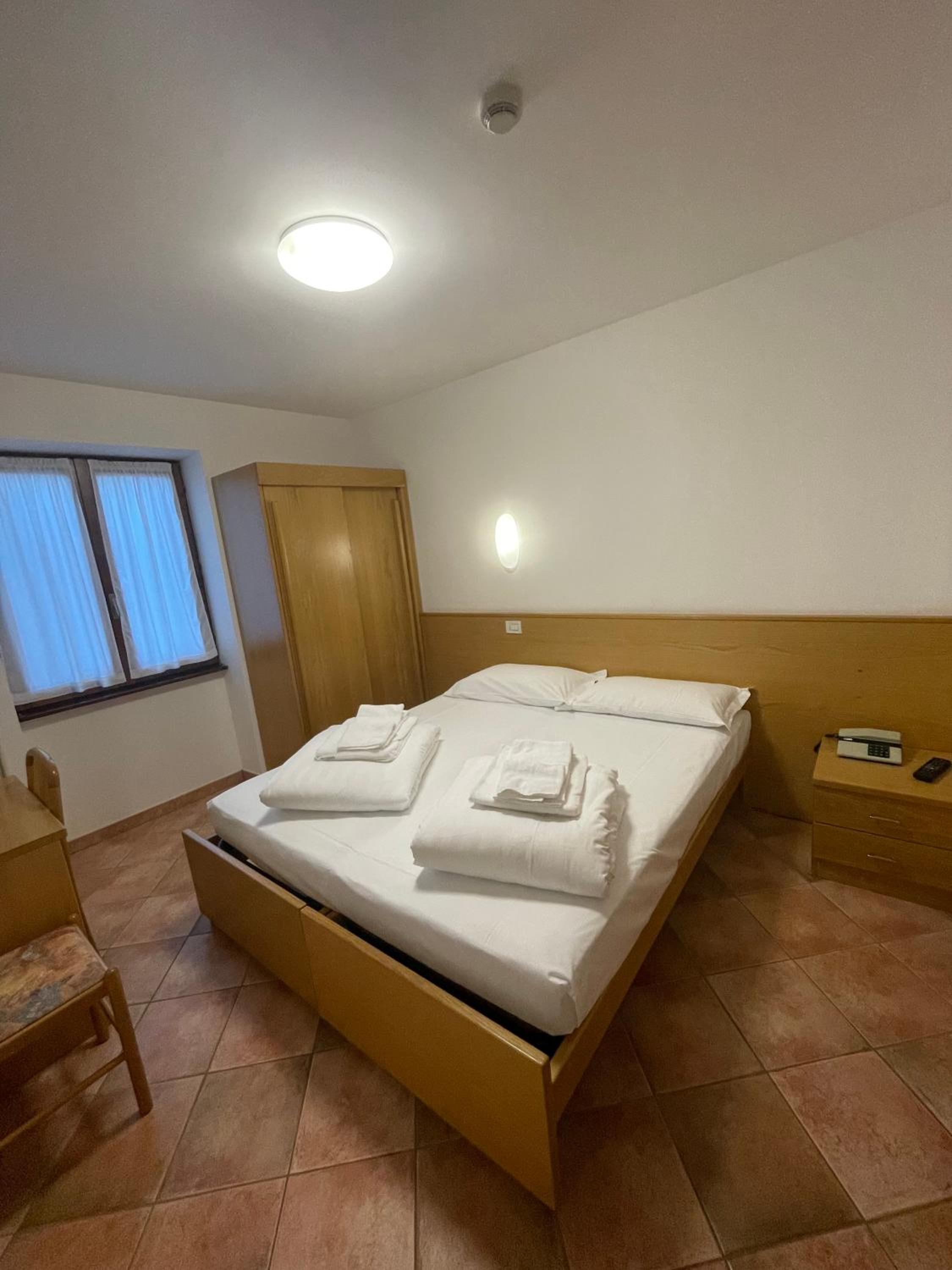 Classic Double or Twin Room photo 2