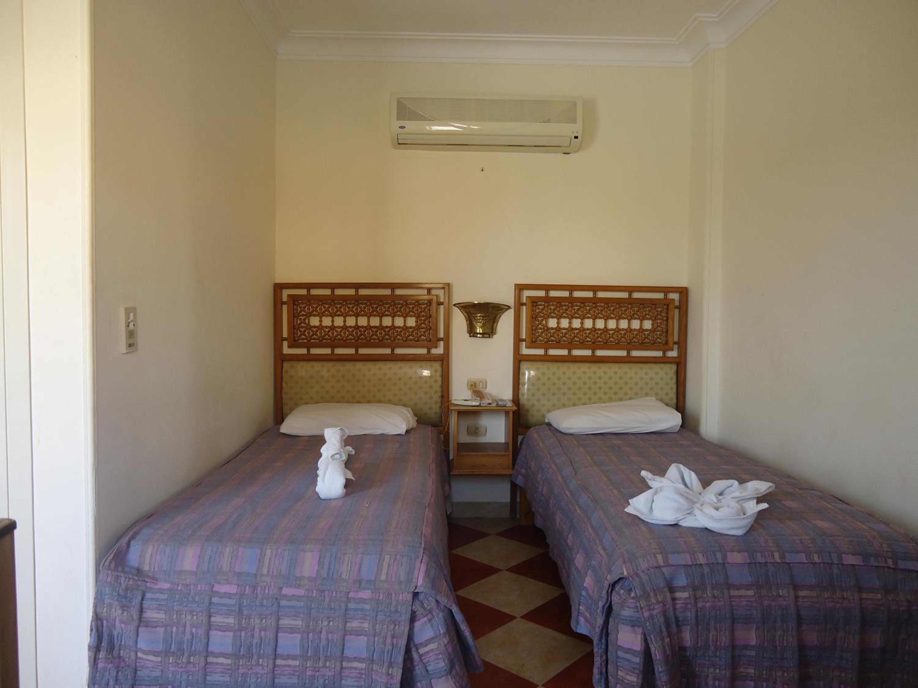 Double Room - Photo 5