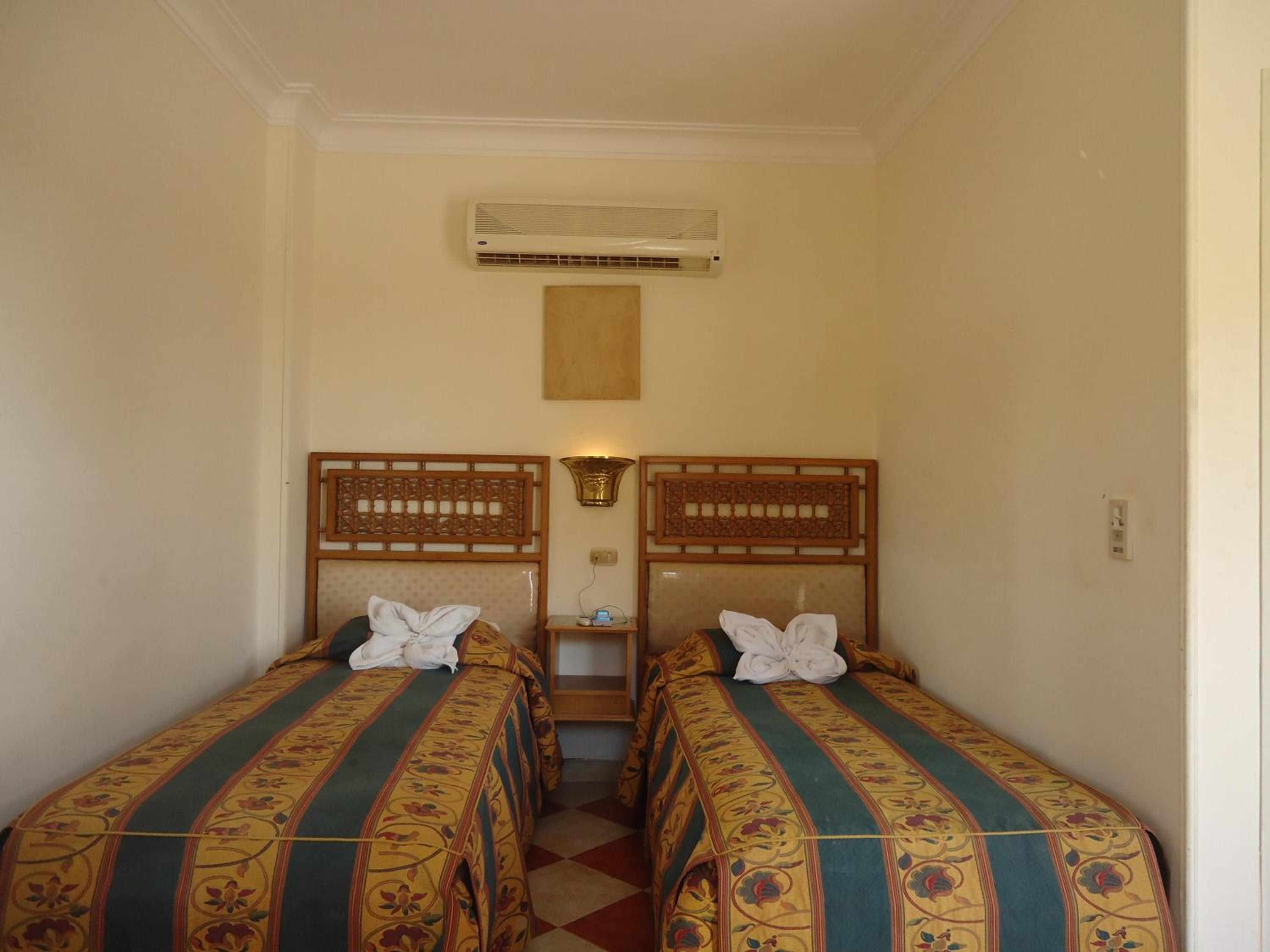 Double Room - Photo 7