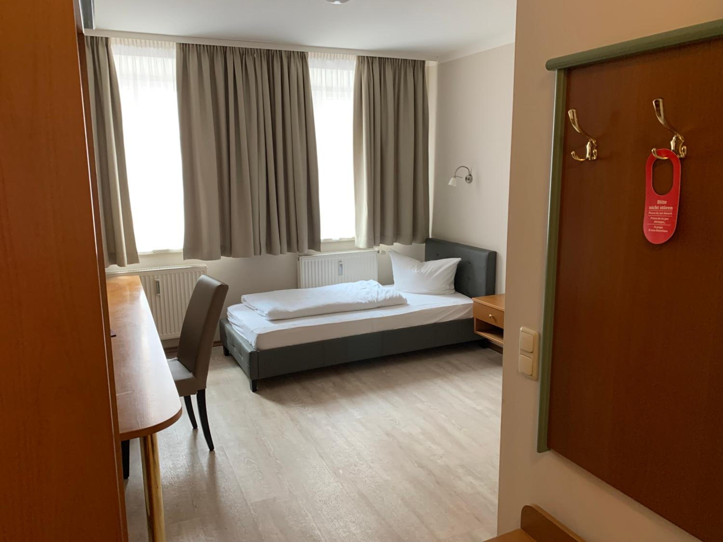 Single Room Plus