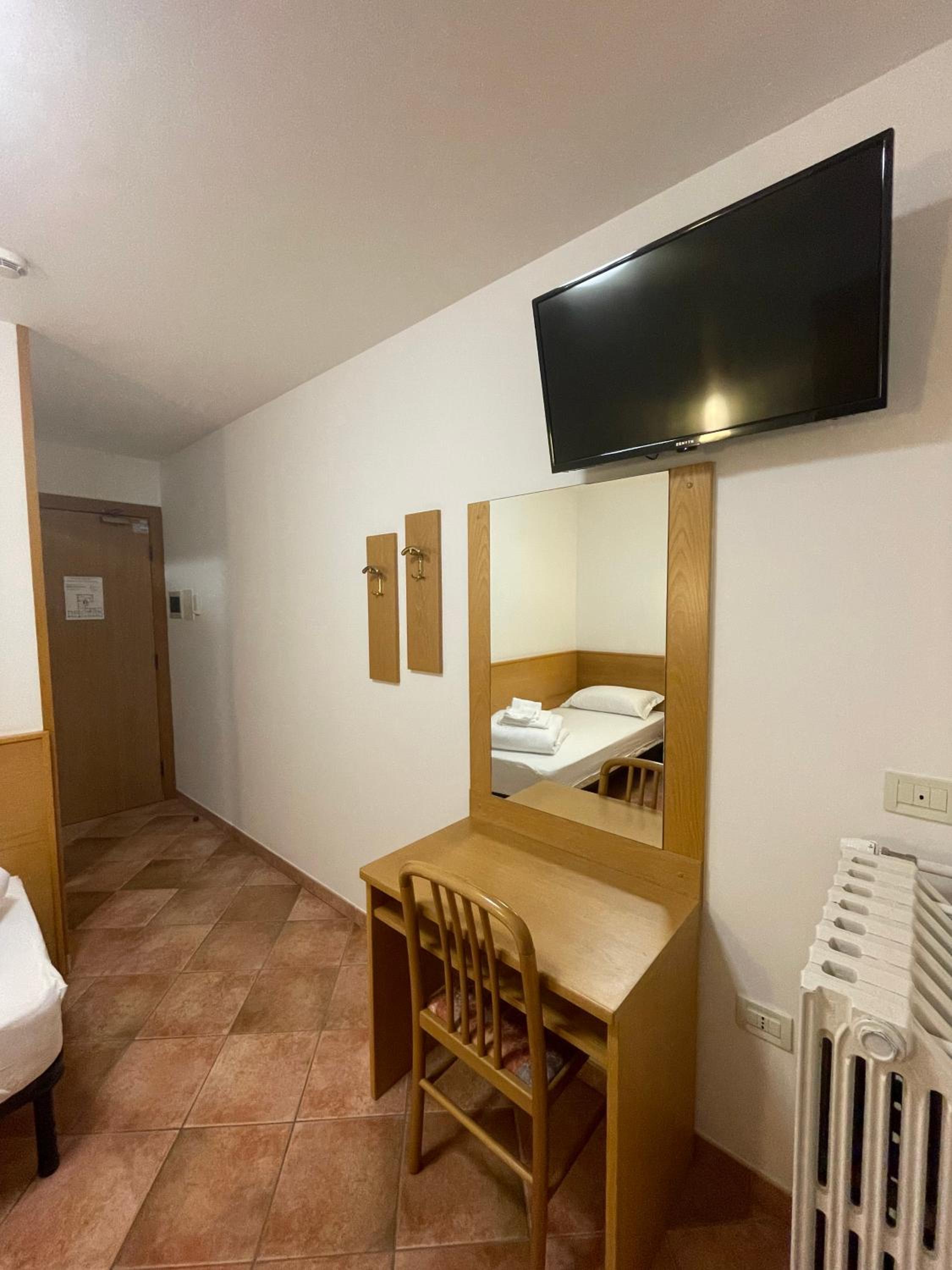 Superior Single Room