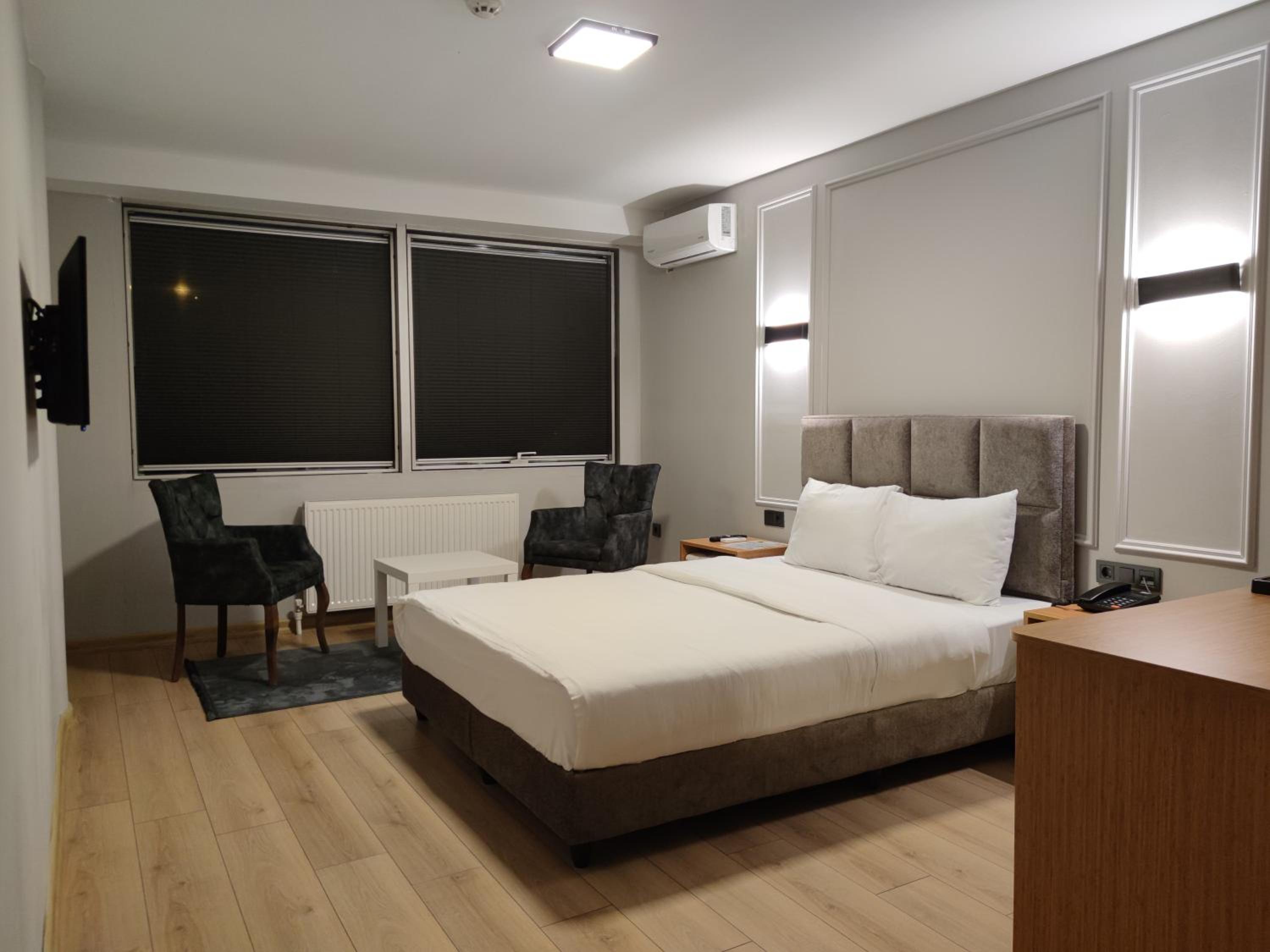 Deluxe Double Room photo 2