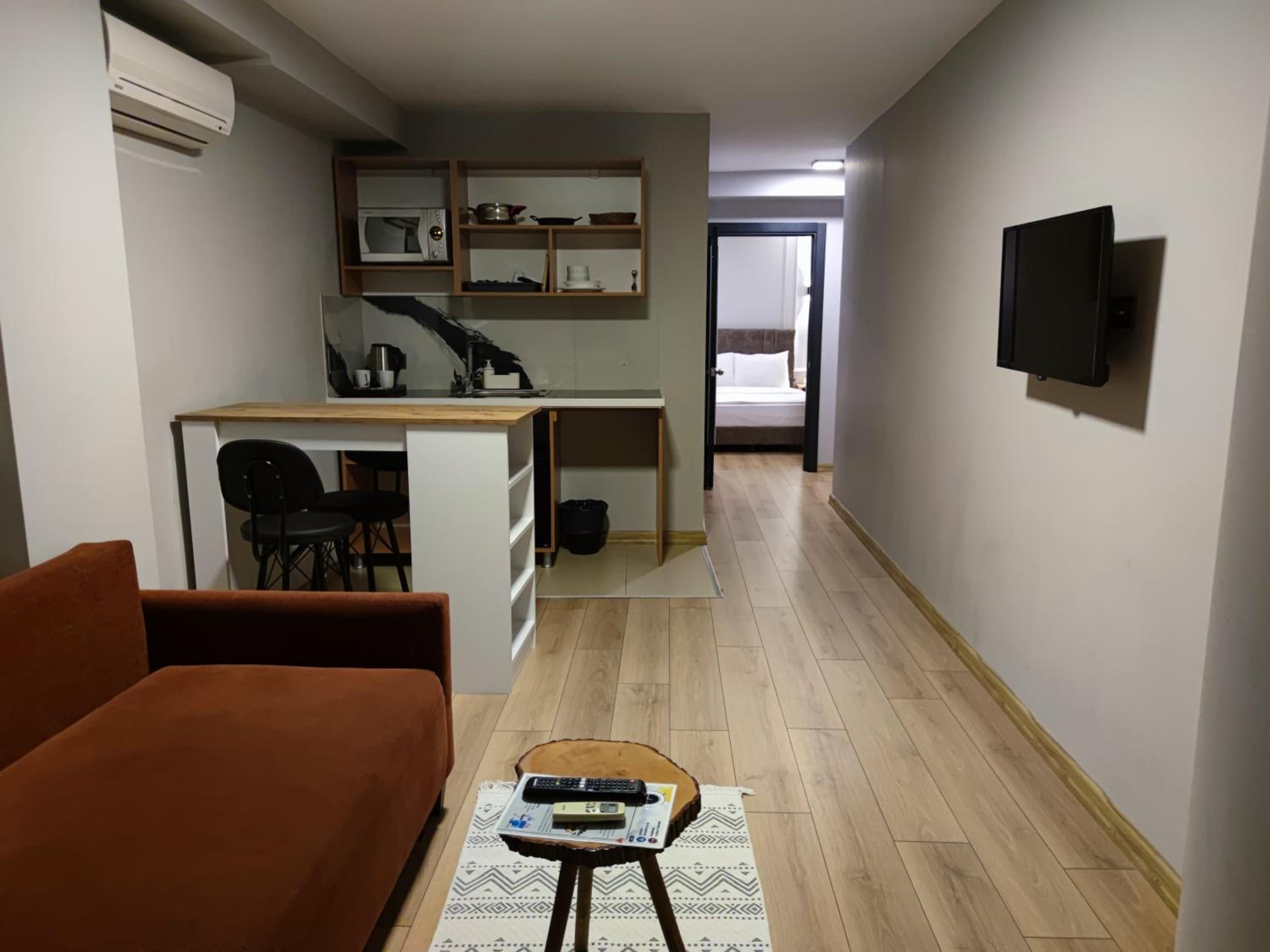 Queen Suite photo 1
