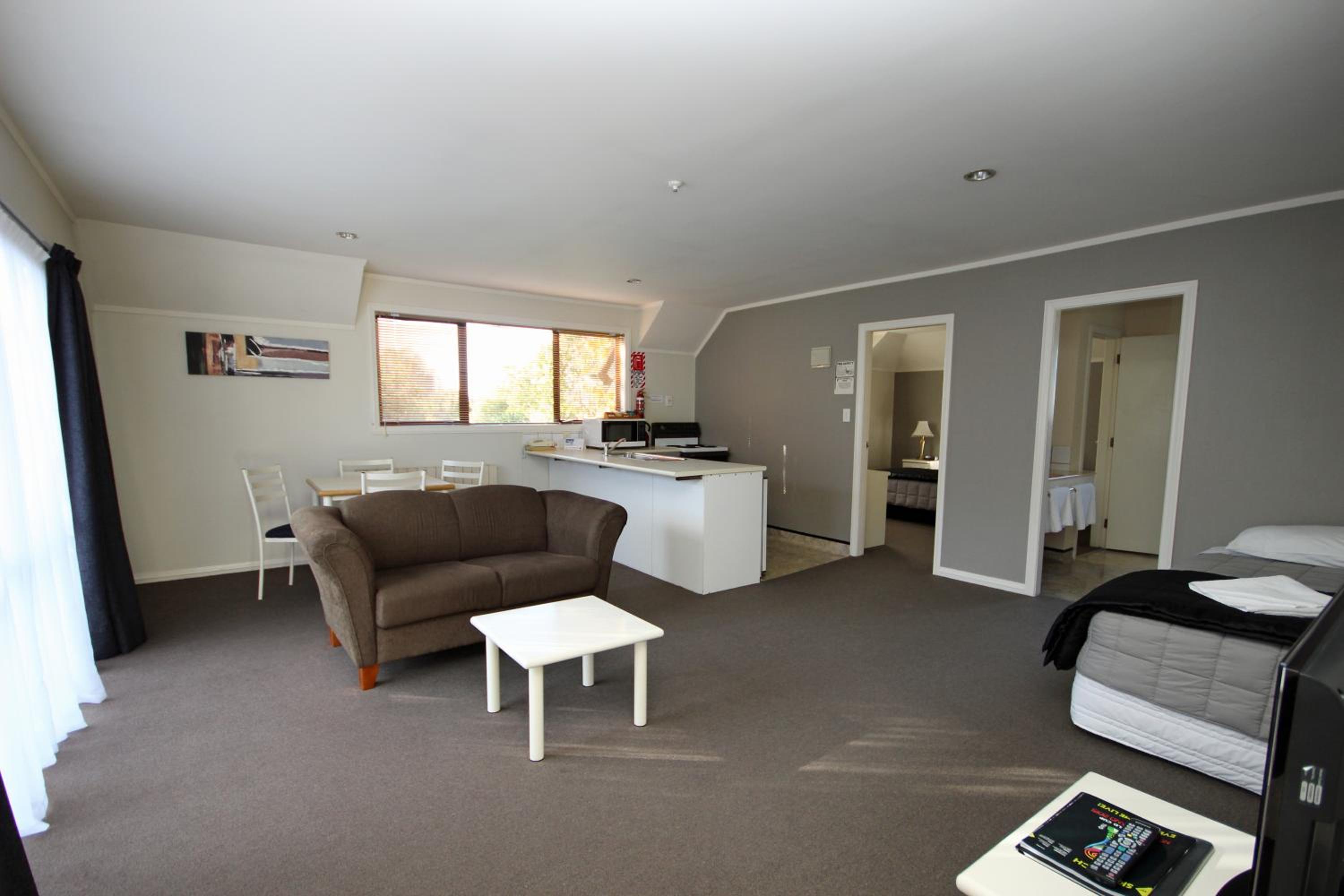 Executive One-Bedroom Suite photo 2