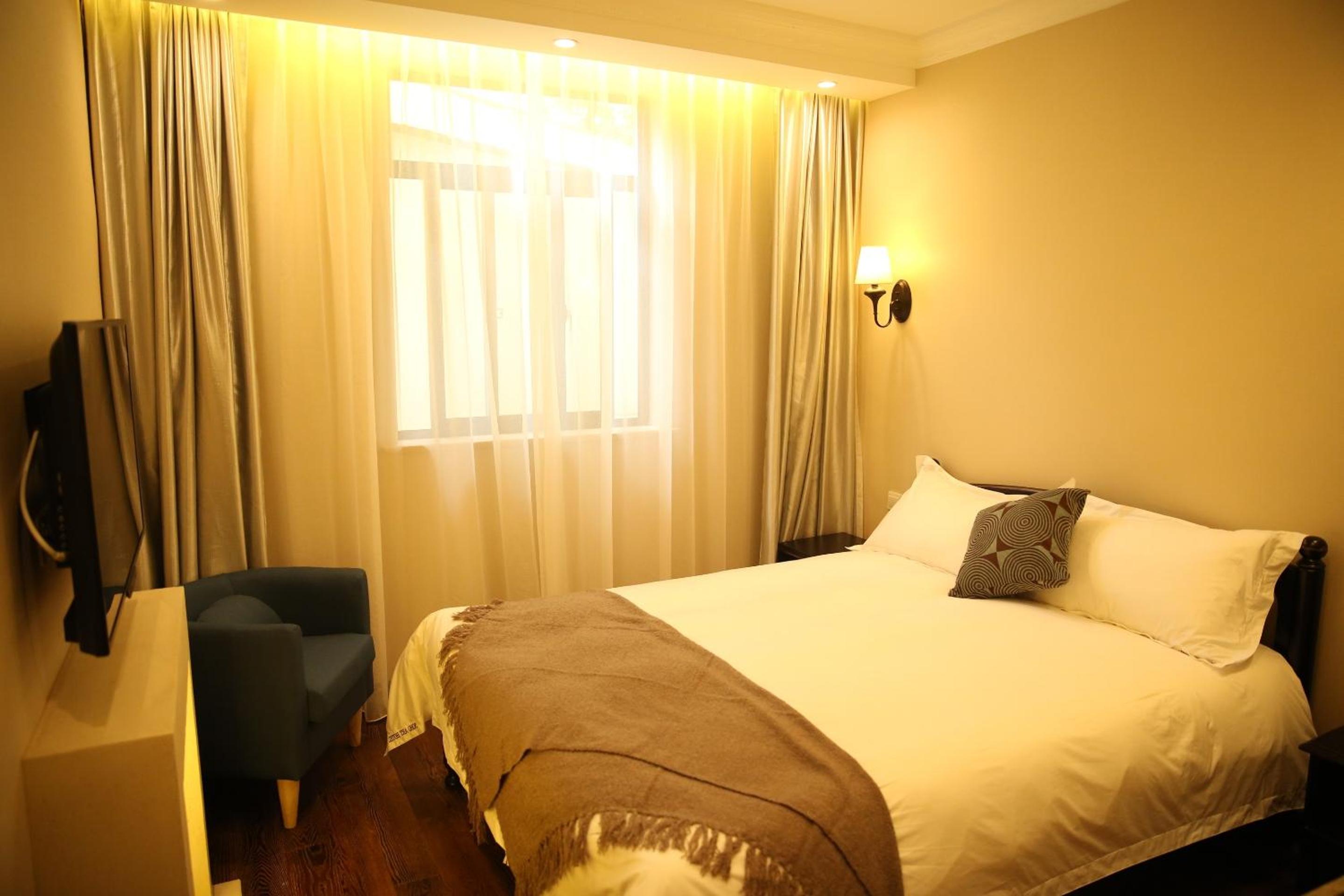 Standard Double Room - Photo 2