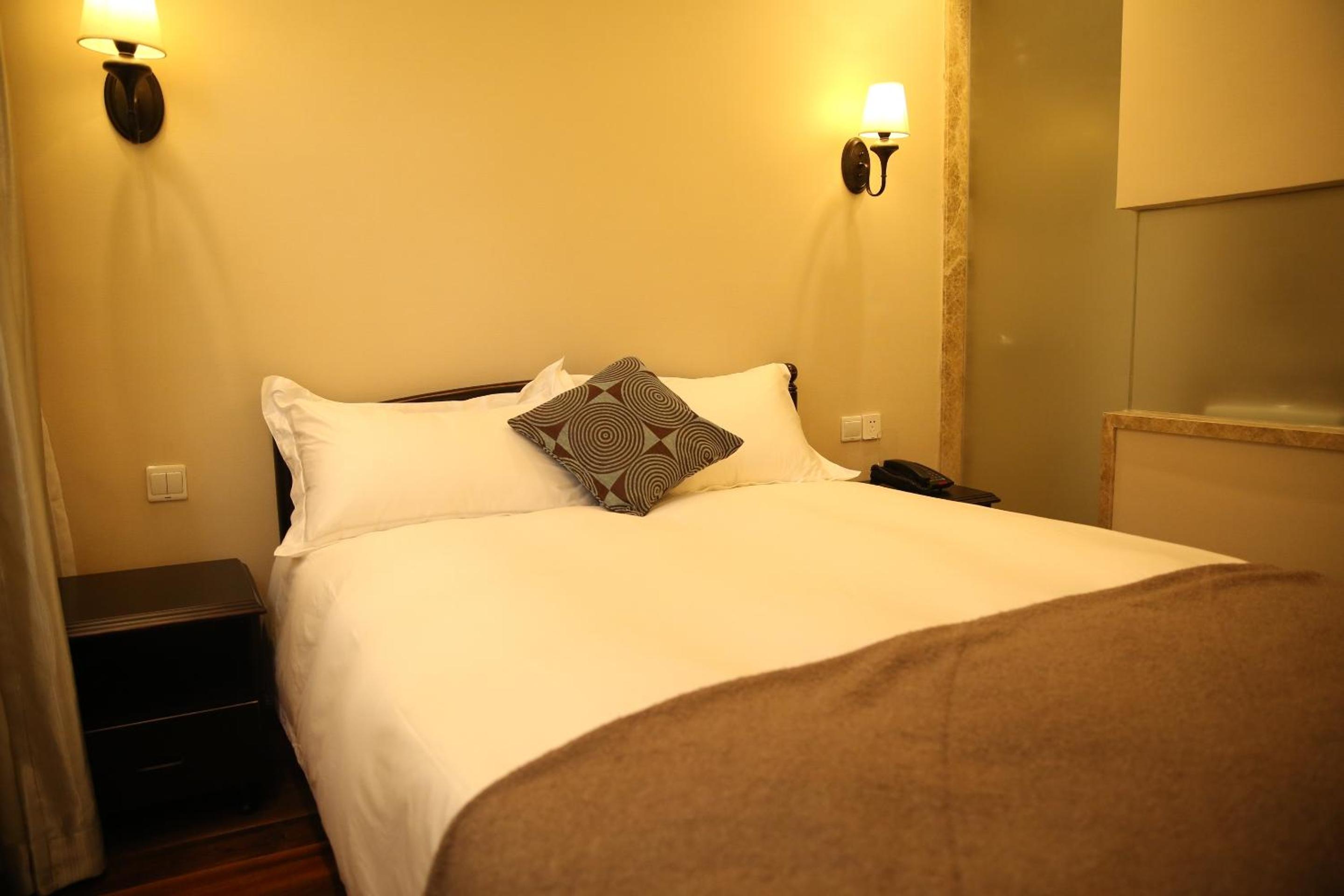 Standard Double Room - Photo 4
