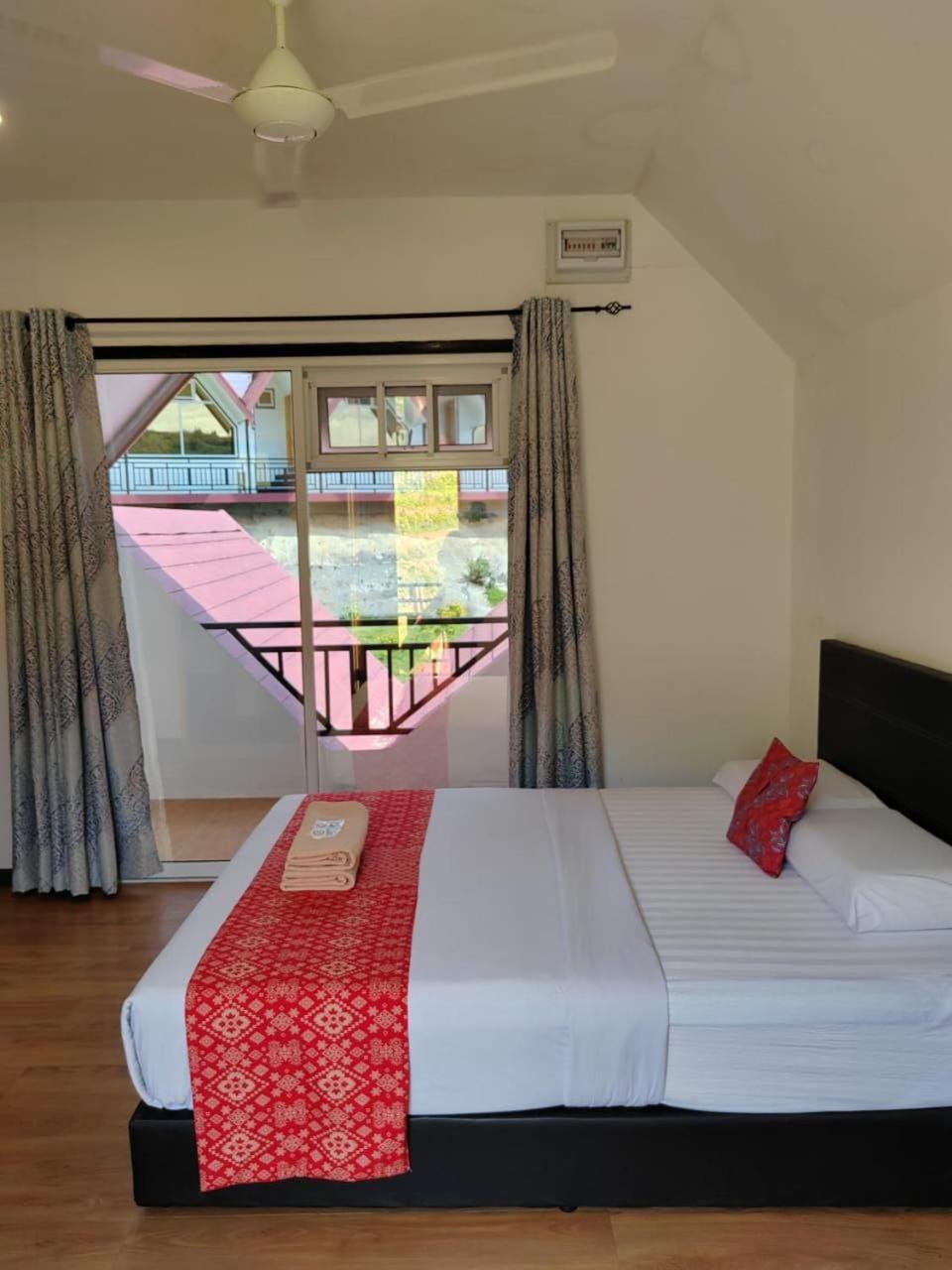 Double Room With Private Bathroom photo 2