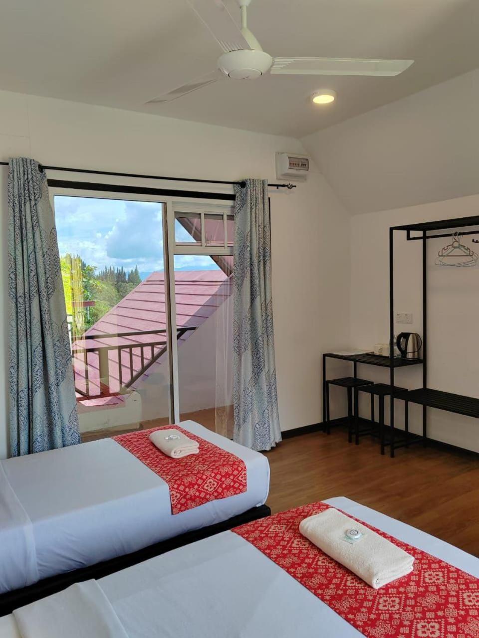 Twin Room With View photo 3