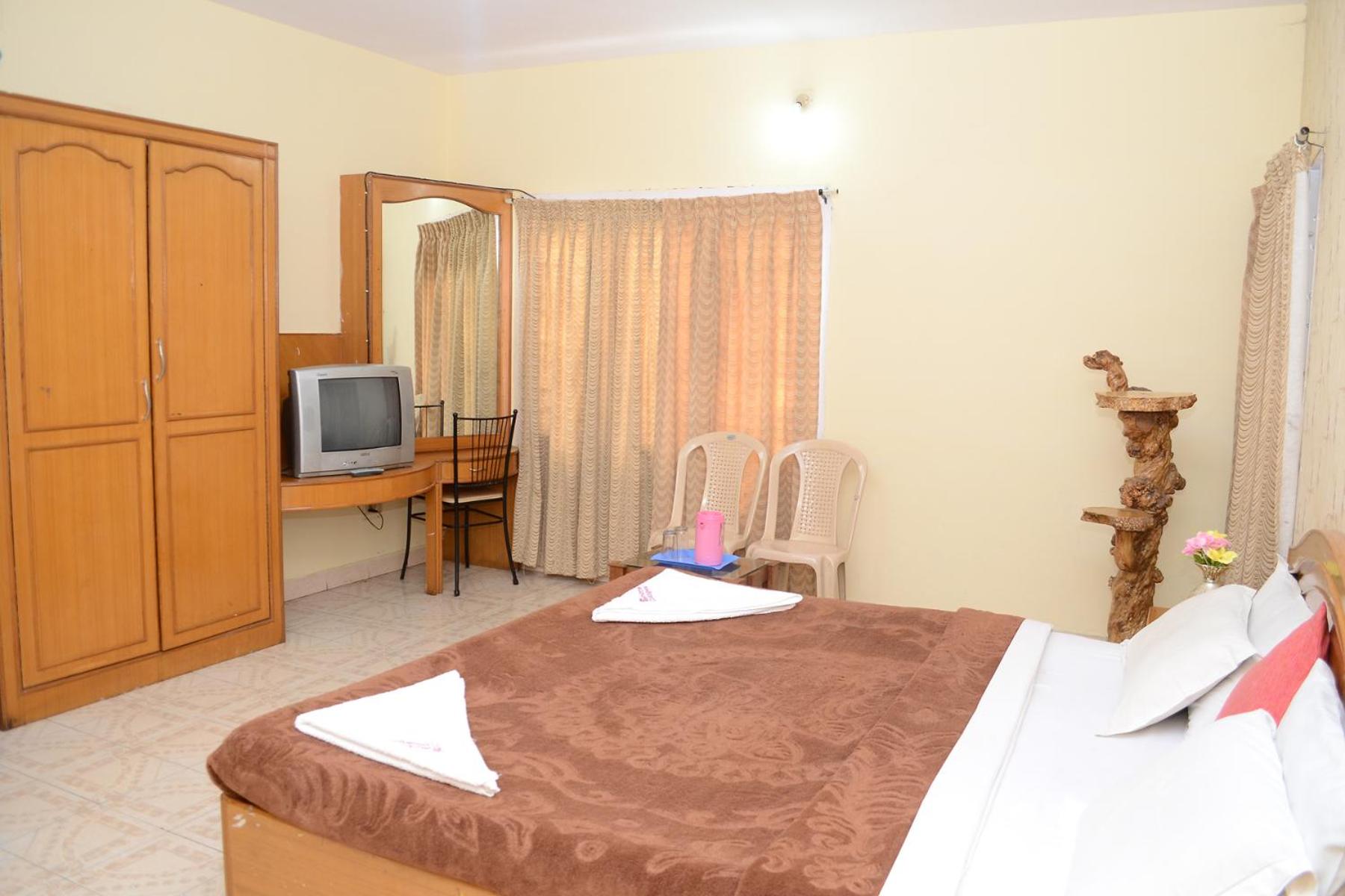 Super Deluxe Double Room - Photo 11