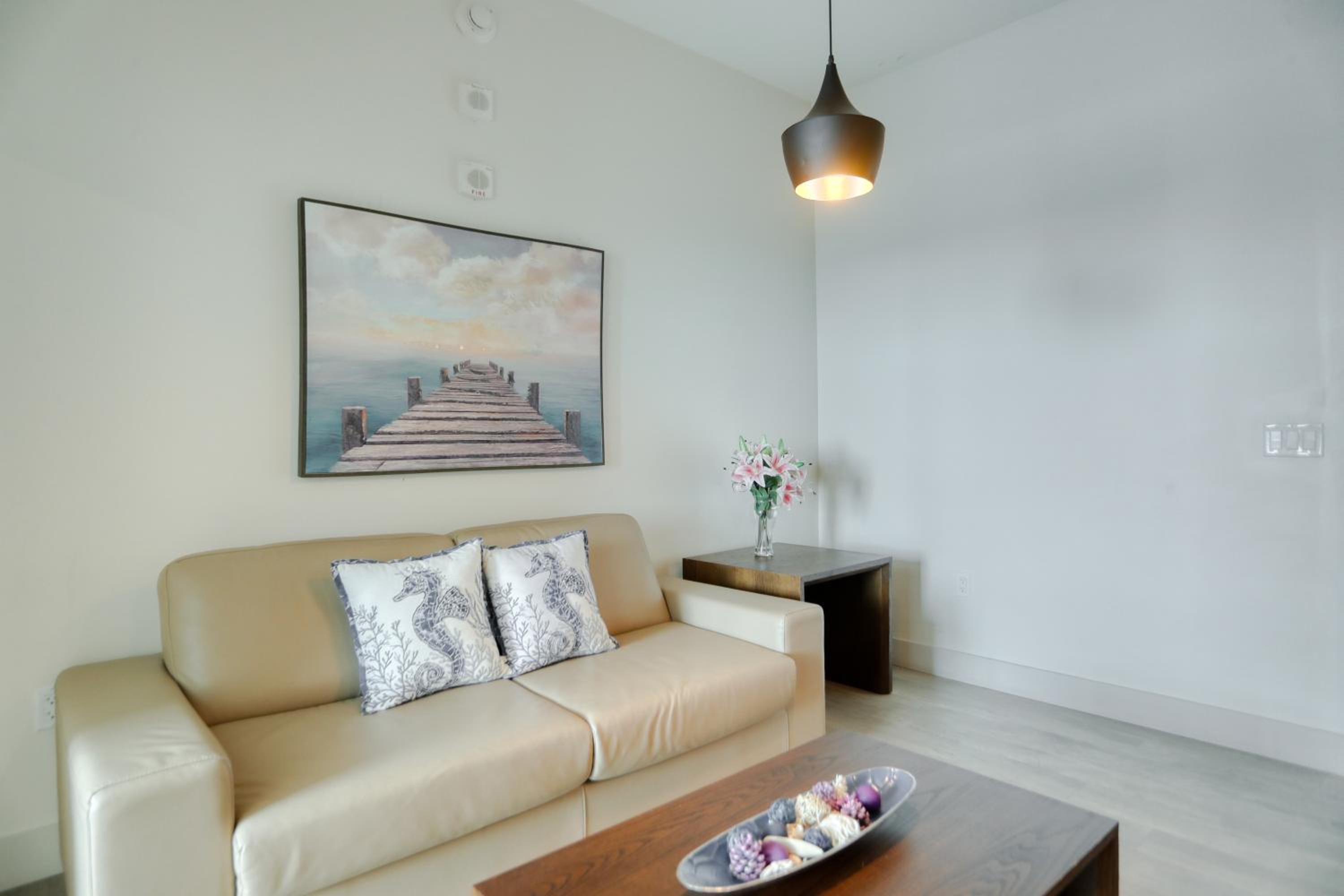 Deluxe Suite with Sea View
