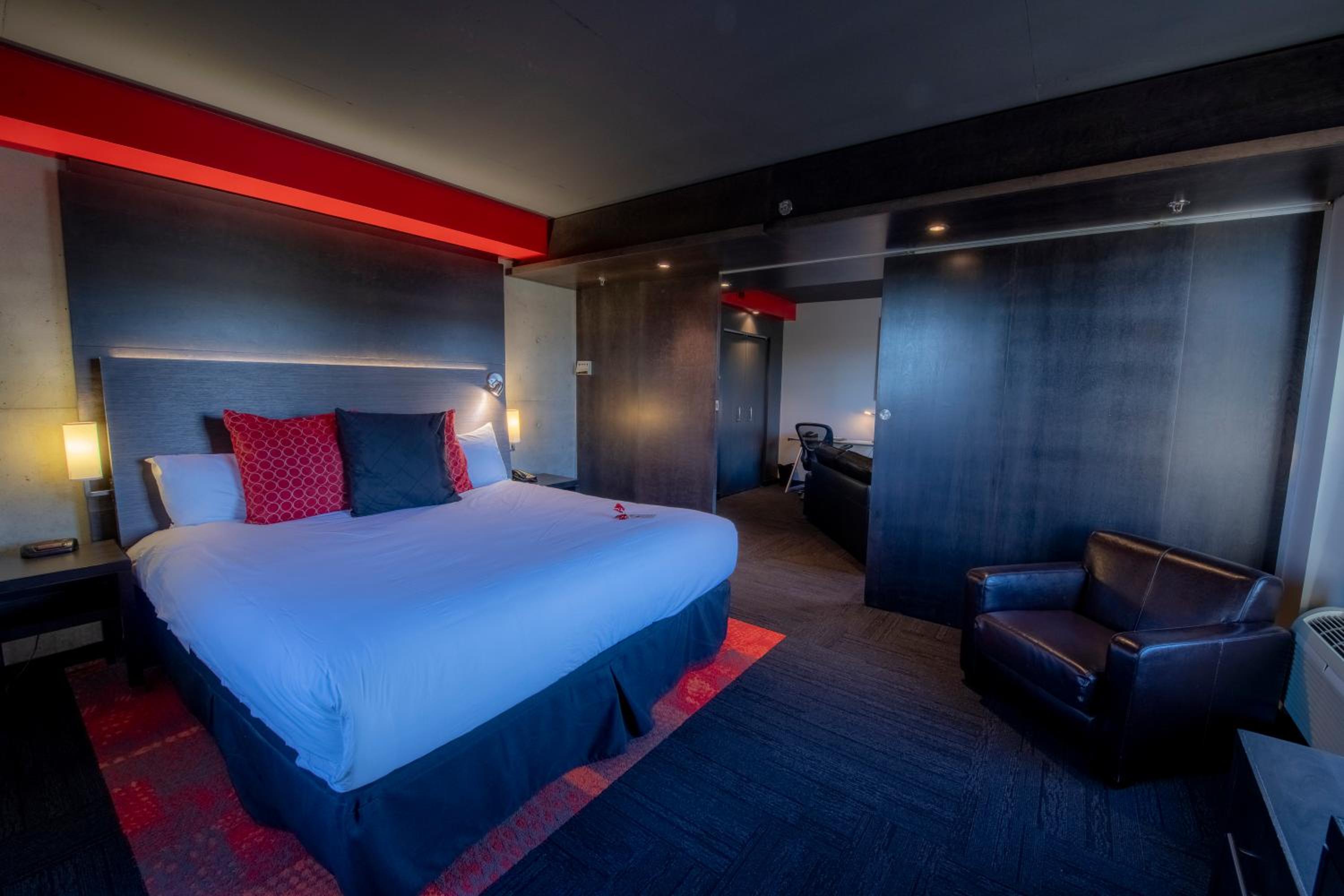 Prestige Suite - Photo 5
