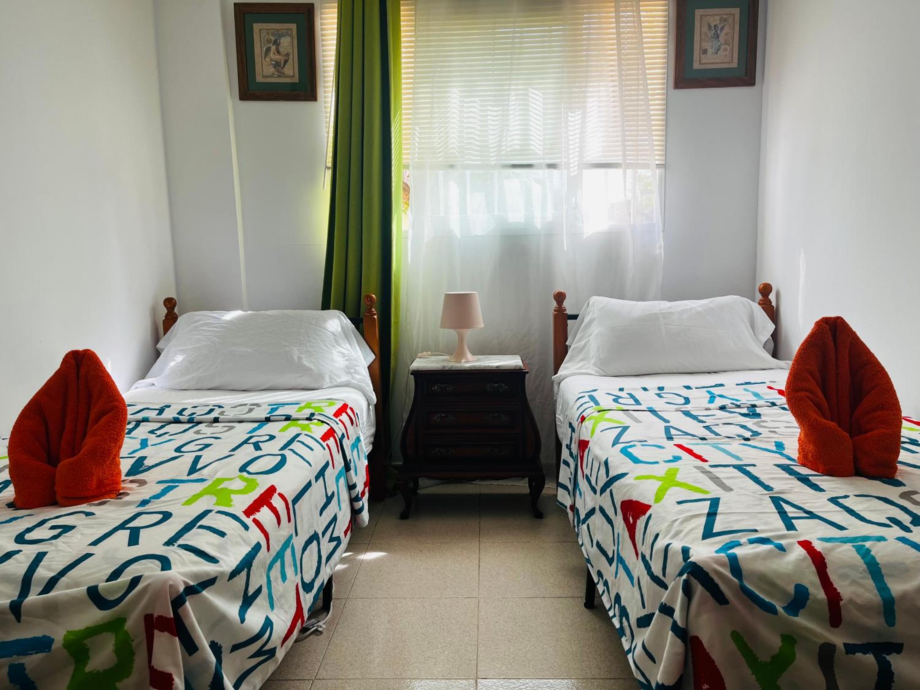 Budget Twin Room photo 2