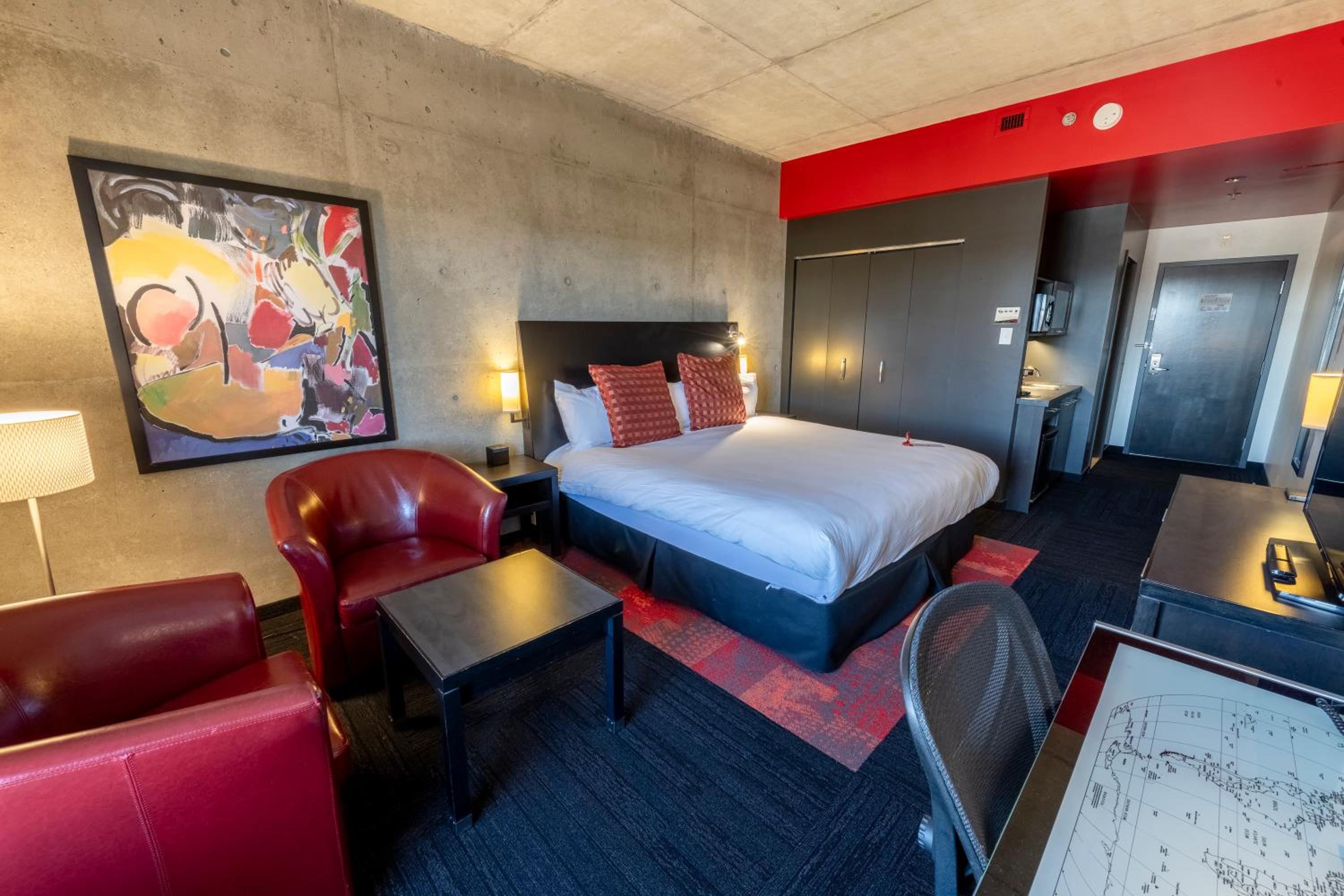 Executive Loft - Photo 2