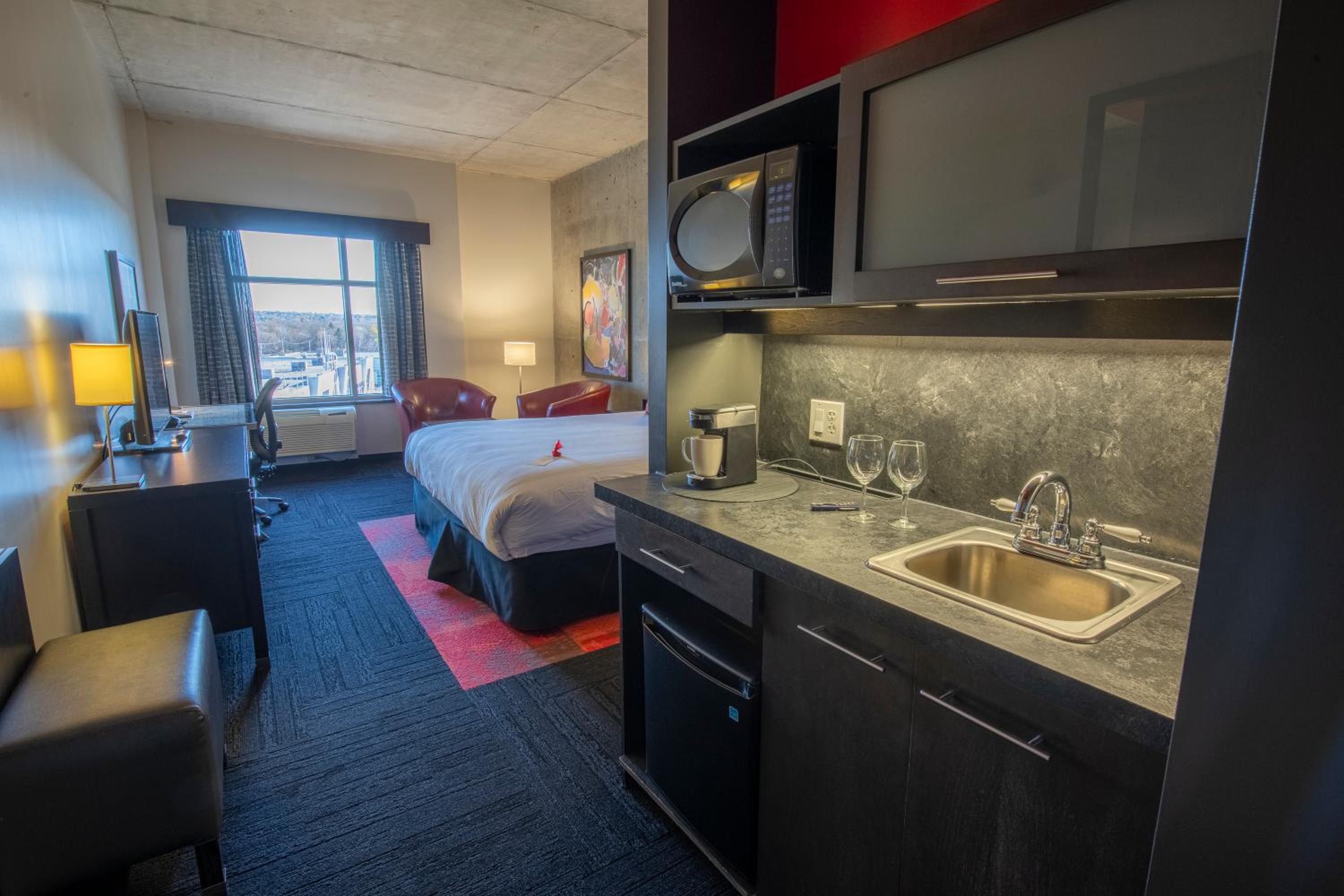 Executive Loft - Photo 4