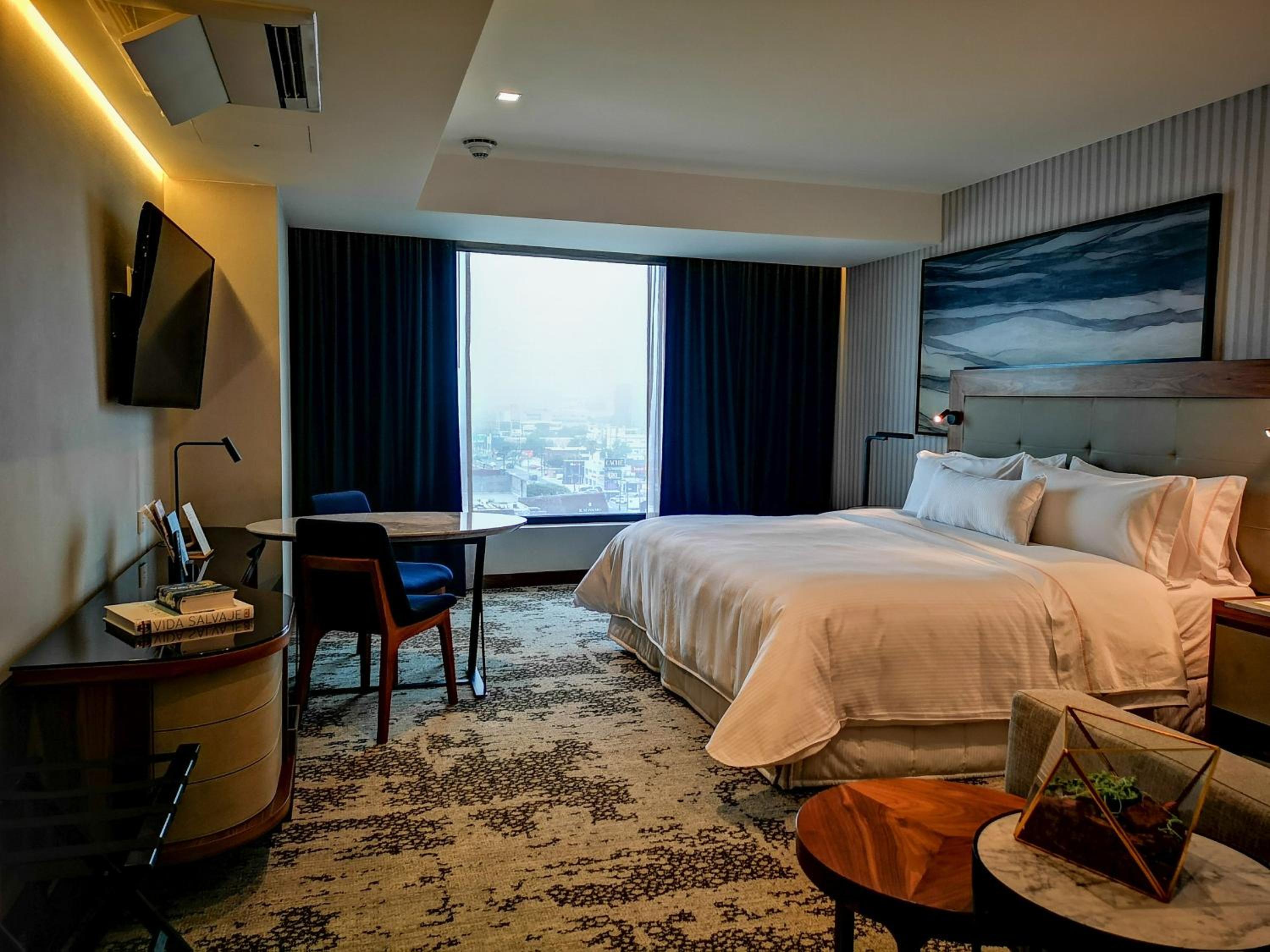 Premium Room, High floor, 1 king