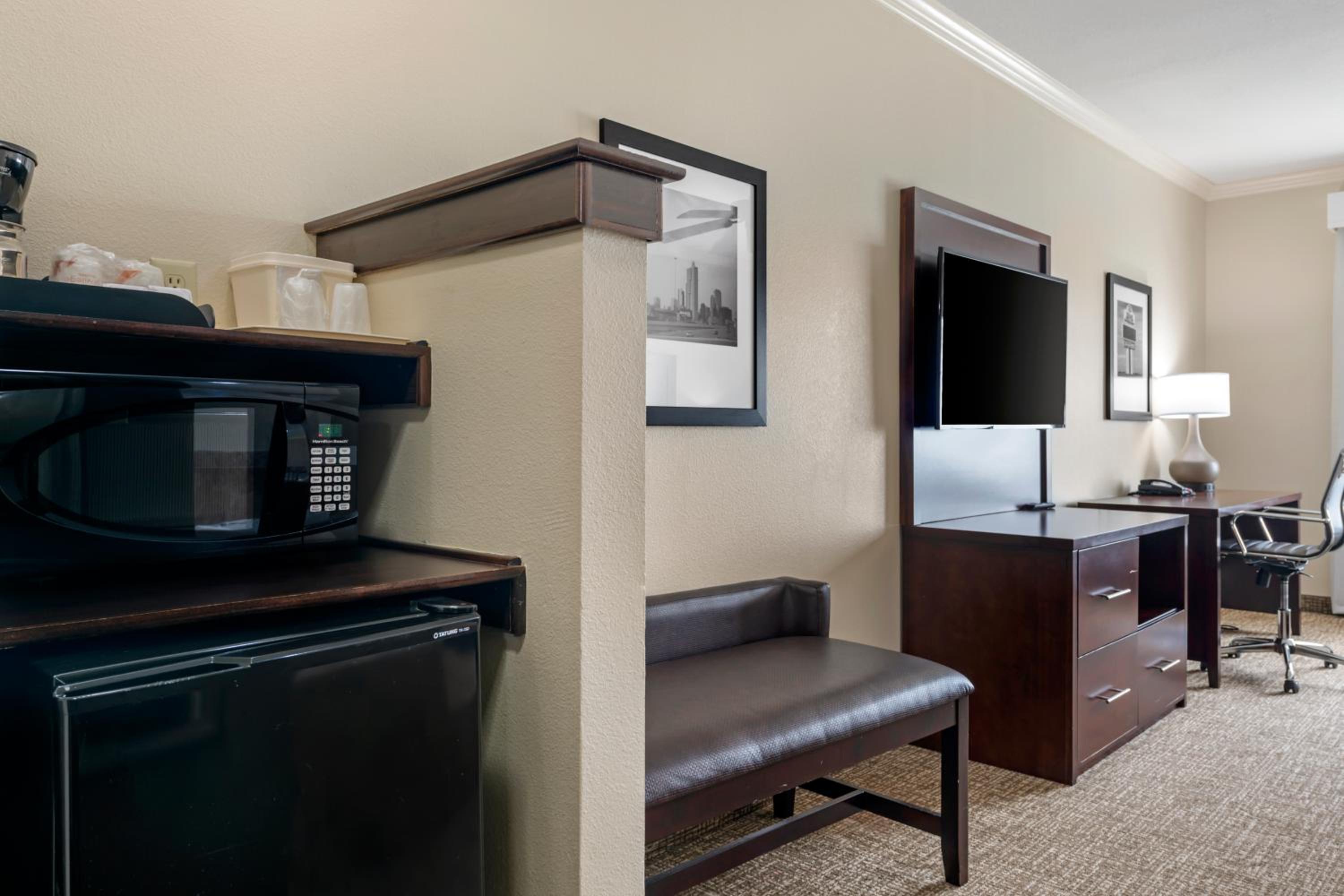King Suite - Photo 5