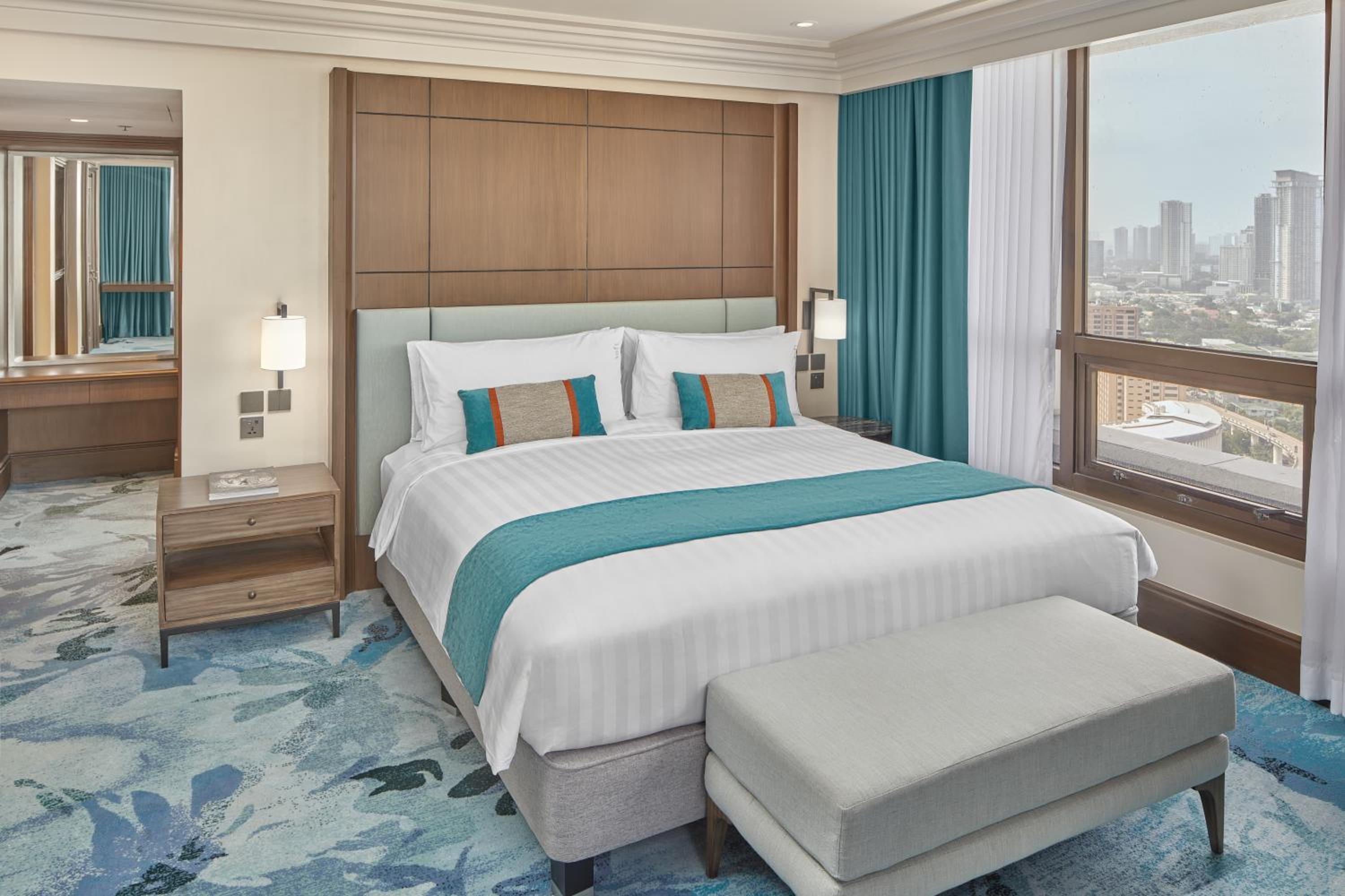 One-Bedroom Suite - Photo 1