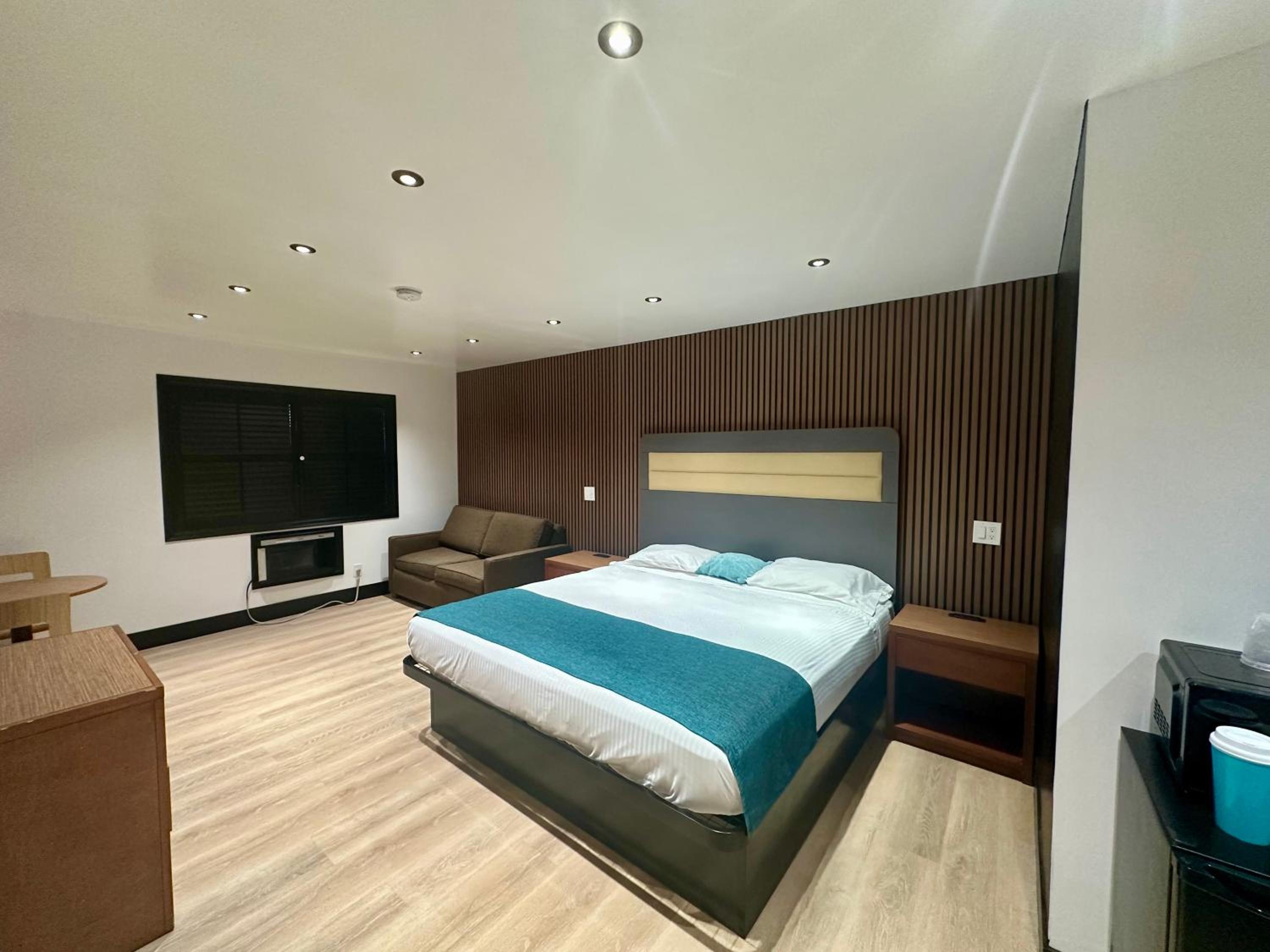King Suite - Photo 1