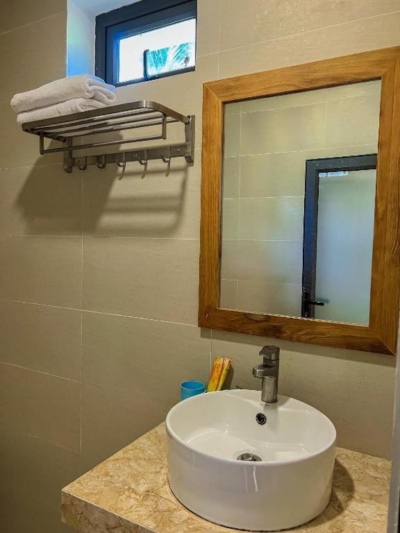 Twin Room - Photo 7
