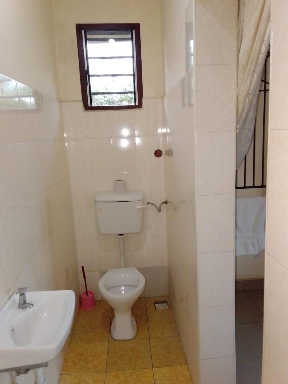 Budget Double Room - Photo 1