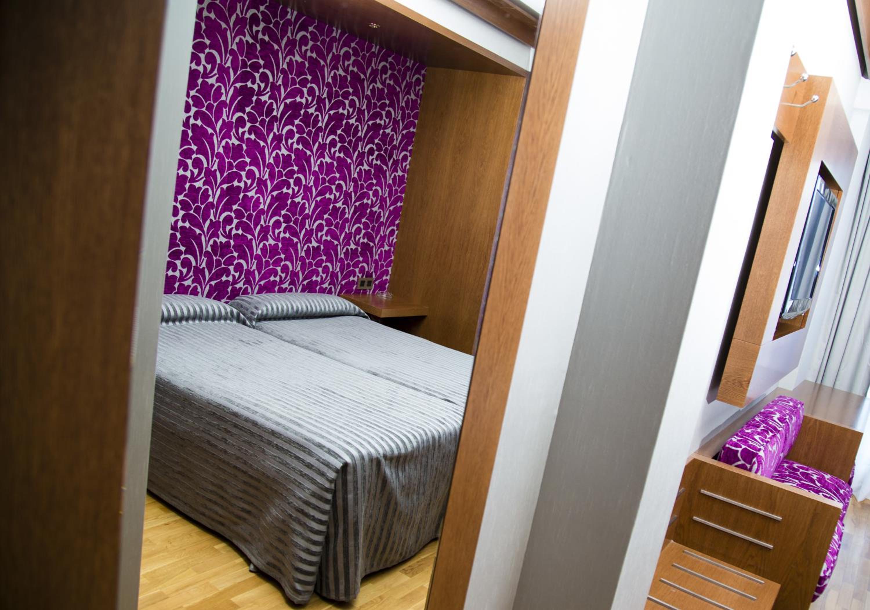 Double Room - Photo 21