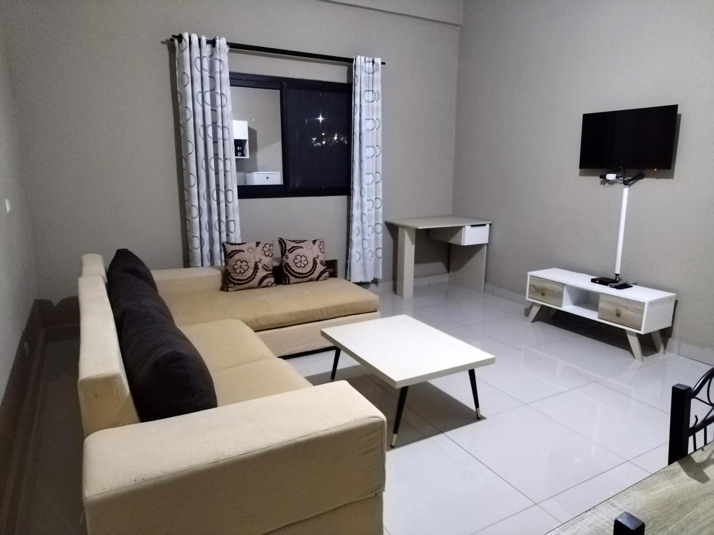 Apartment with Balcony photo 1