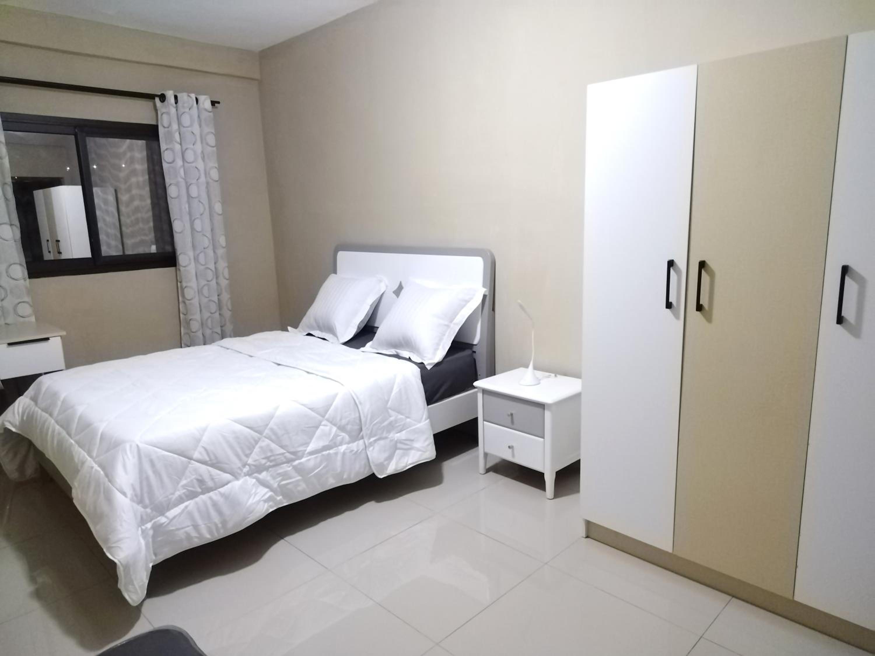 One-Bedroom Apartment photo 3
