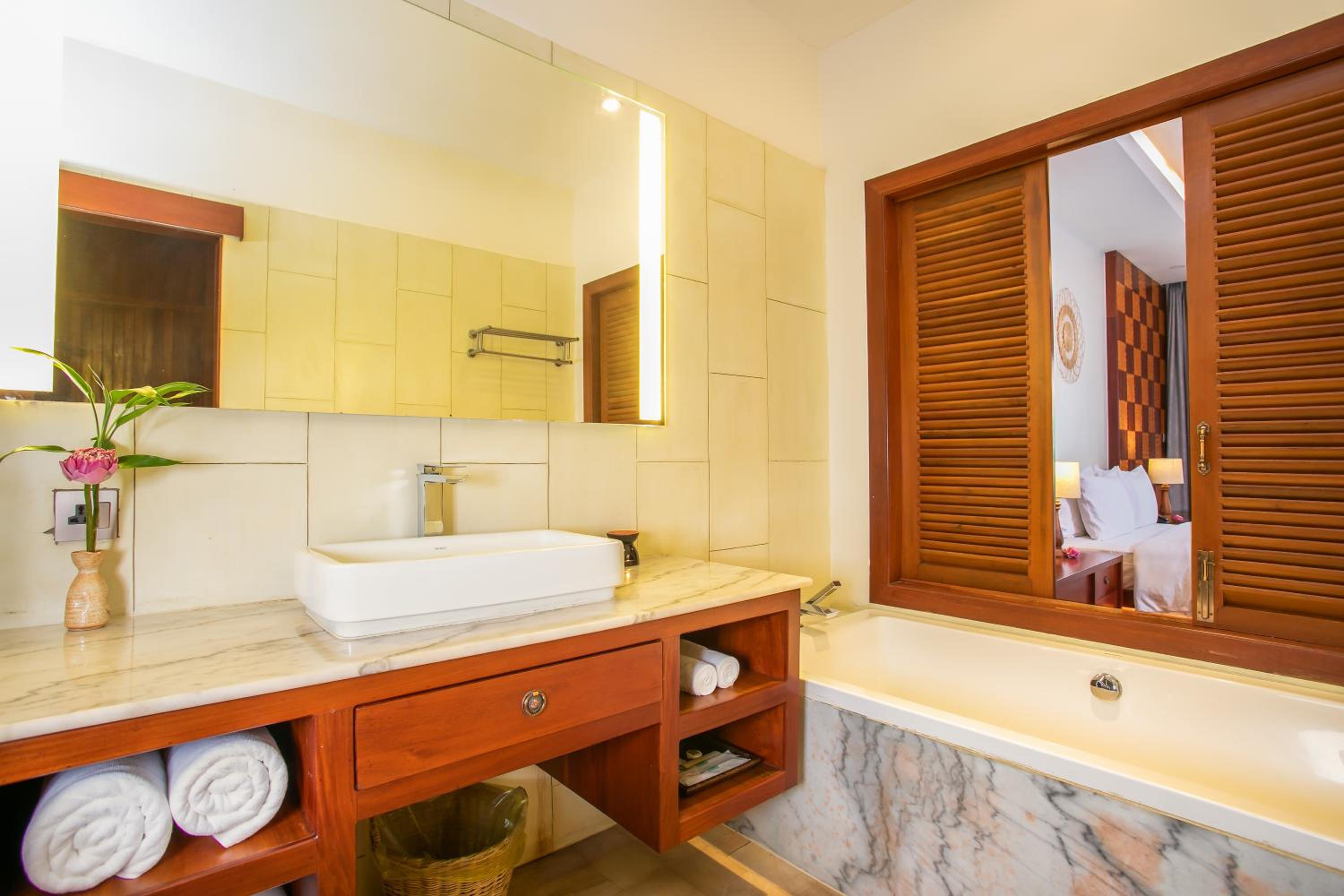 Deluxe Double Room - Photo 7