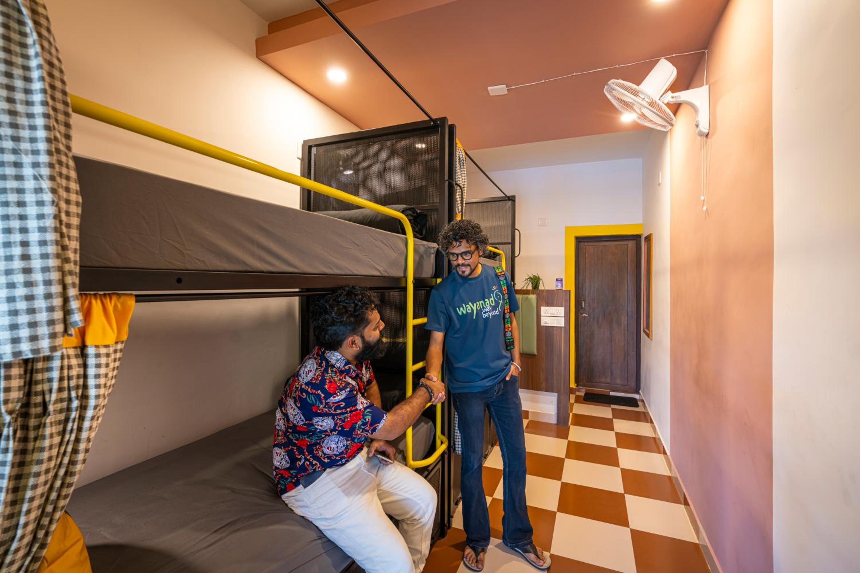 Bed in 4-Bed Mixed Dormitory Room photo 3