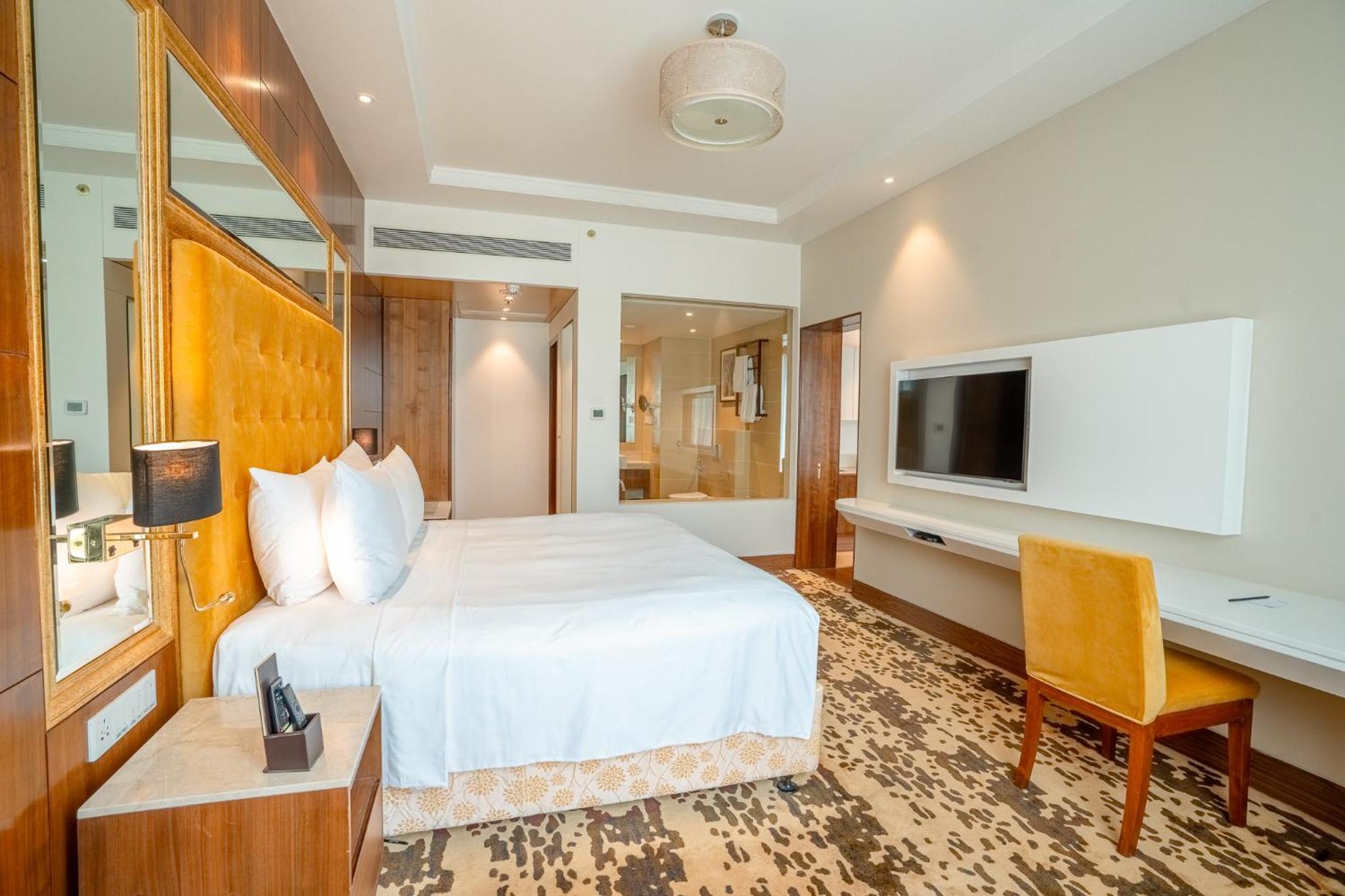 One-Bedroom Suite with INR 1000 beverage credit (min. spend ₹3,500), 20% off on F&B , 2 beers per stay and access to Business Lounge