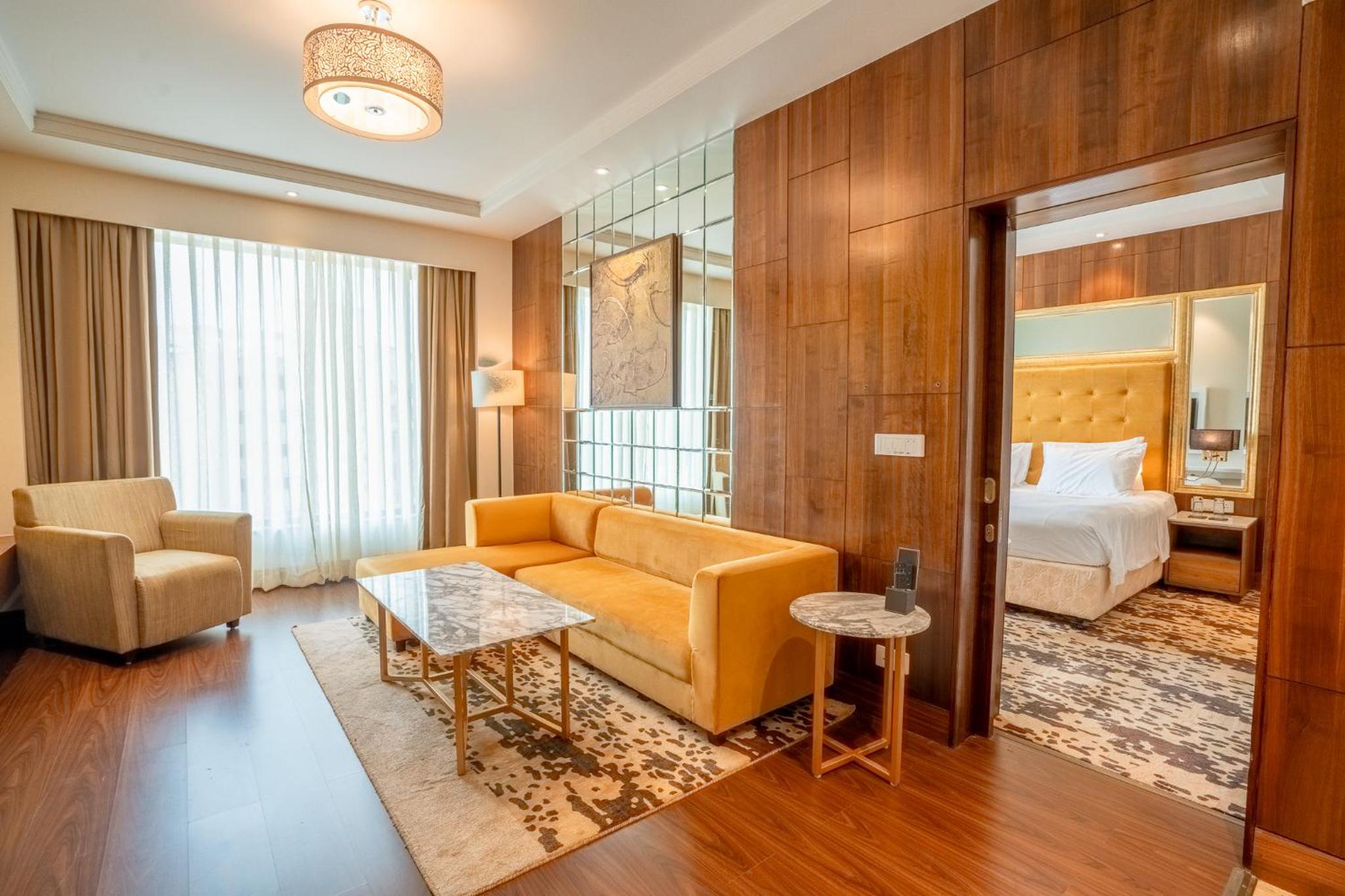 One-Bedroom Suite with INR 1000 beverage credit (min. spend ₹3,500), 20% off on F&B , 2 beers per stay and access to Business Lounge