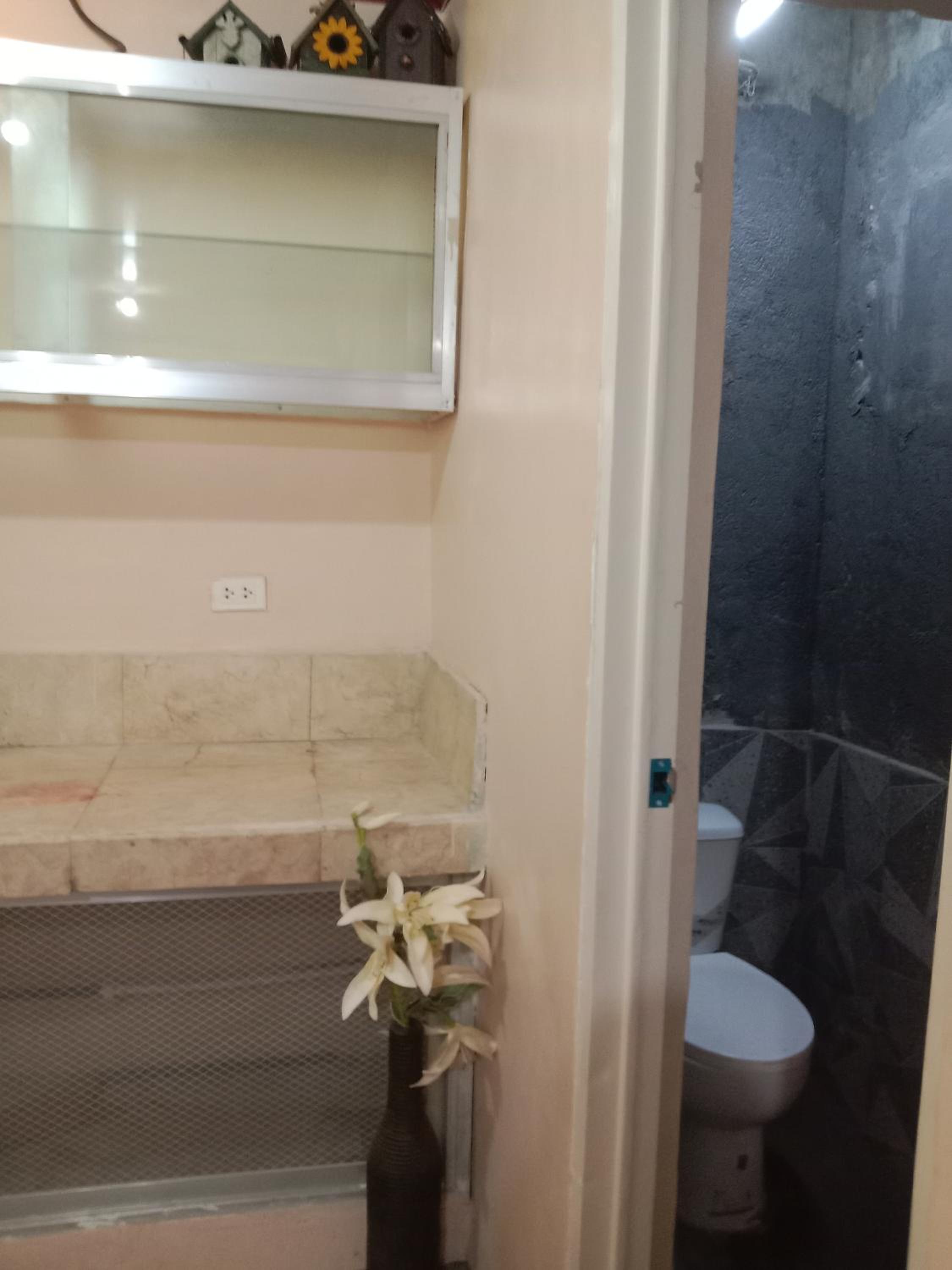 One-Bedroom Apartment - Photo 2