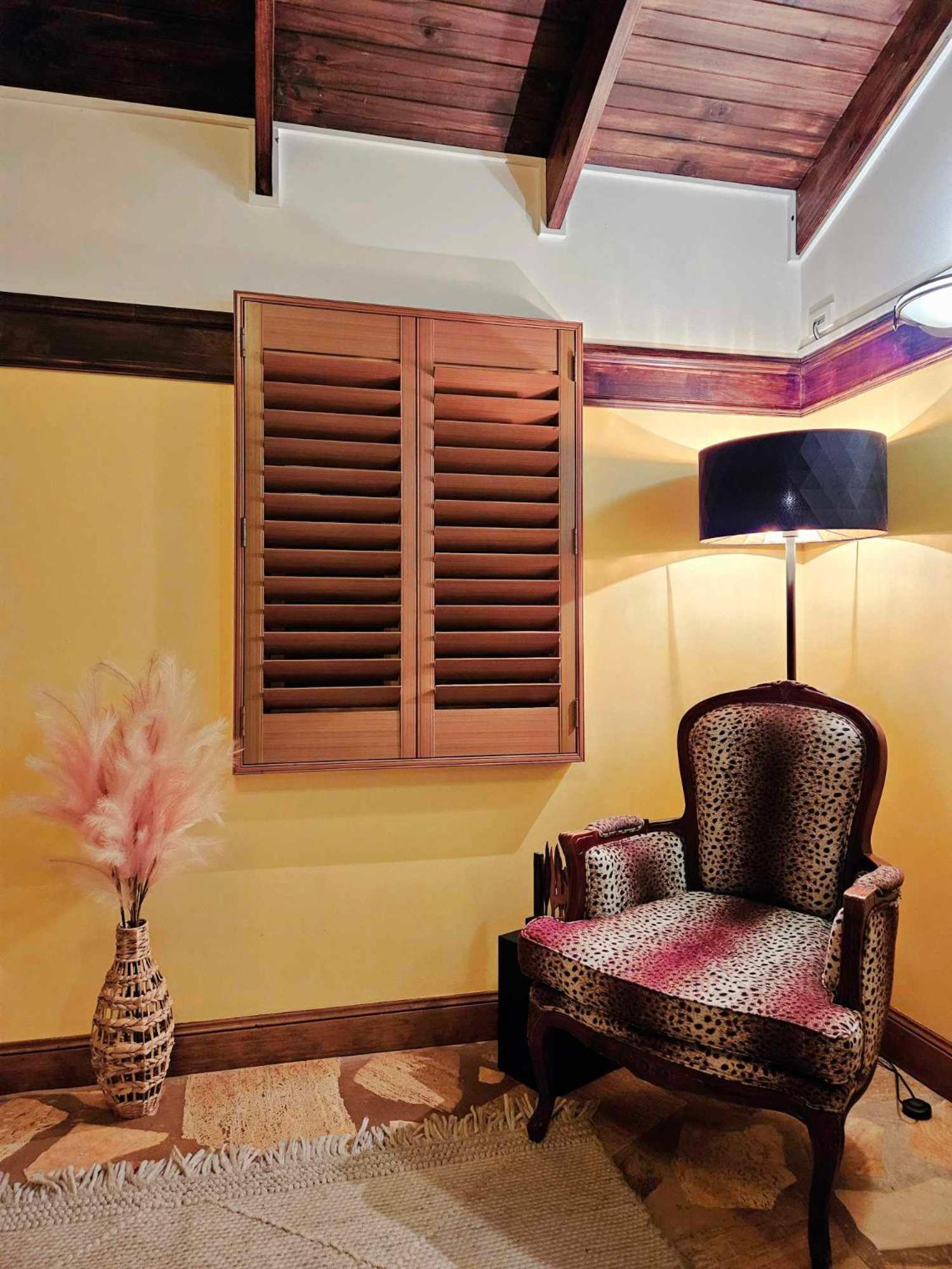 Deluxe King Suite photo 3