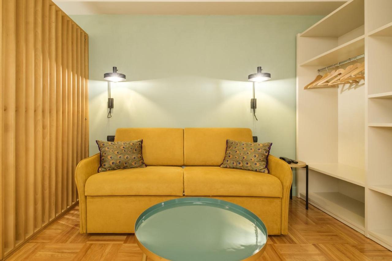 Available room