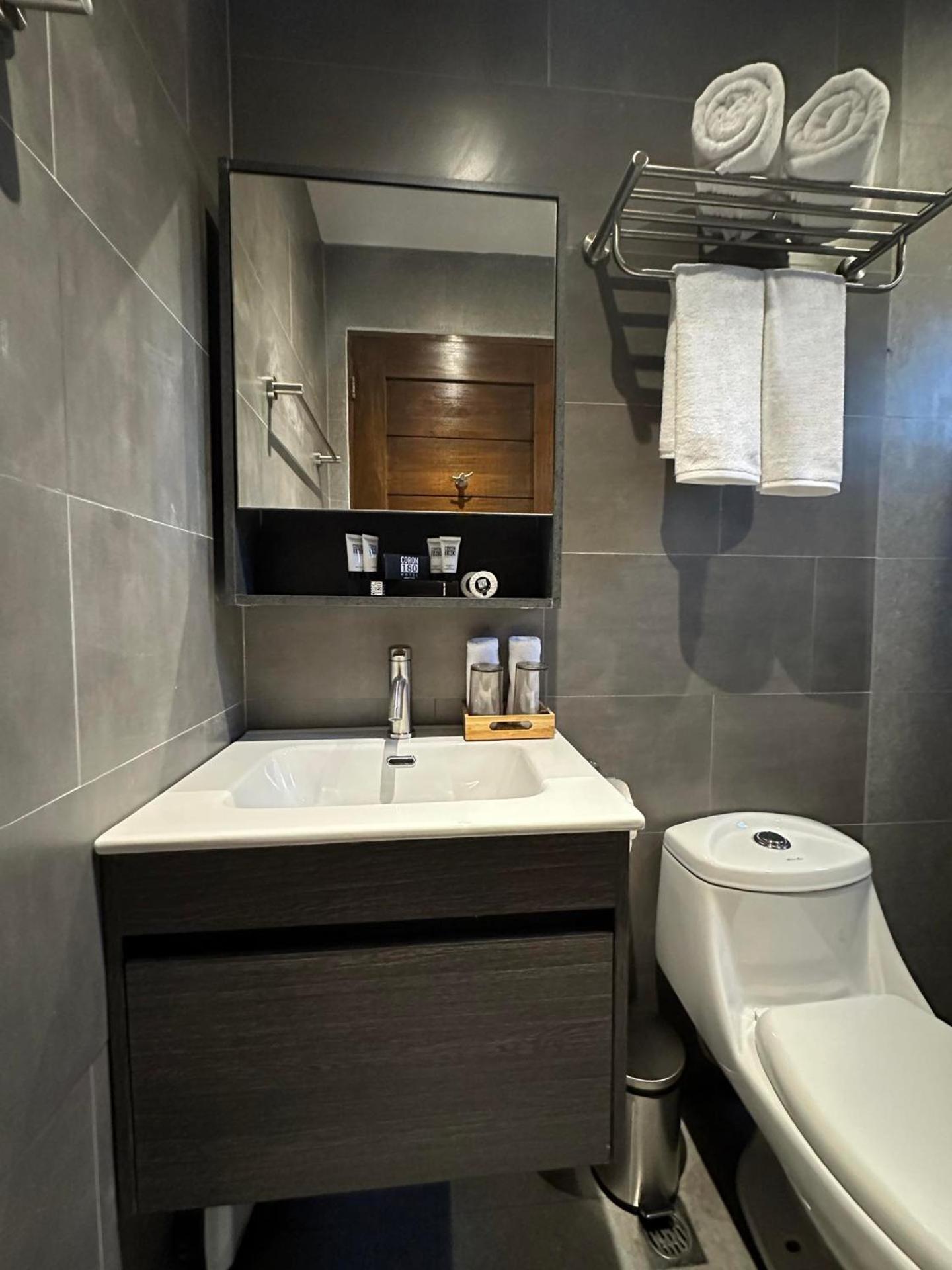 Standard Triple Room photo 2