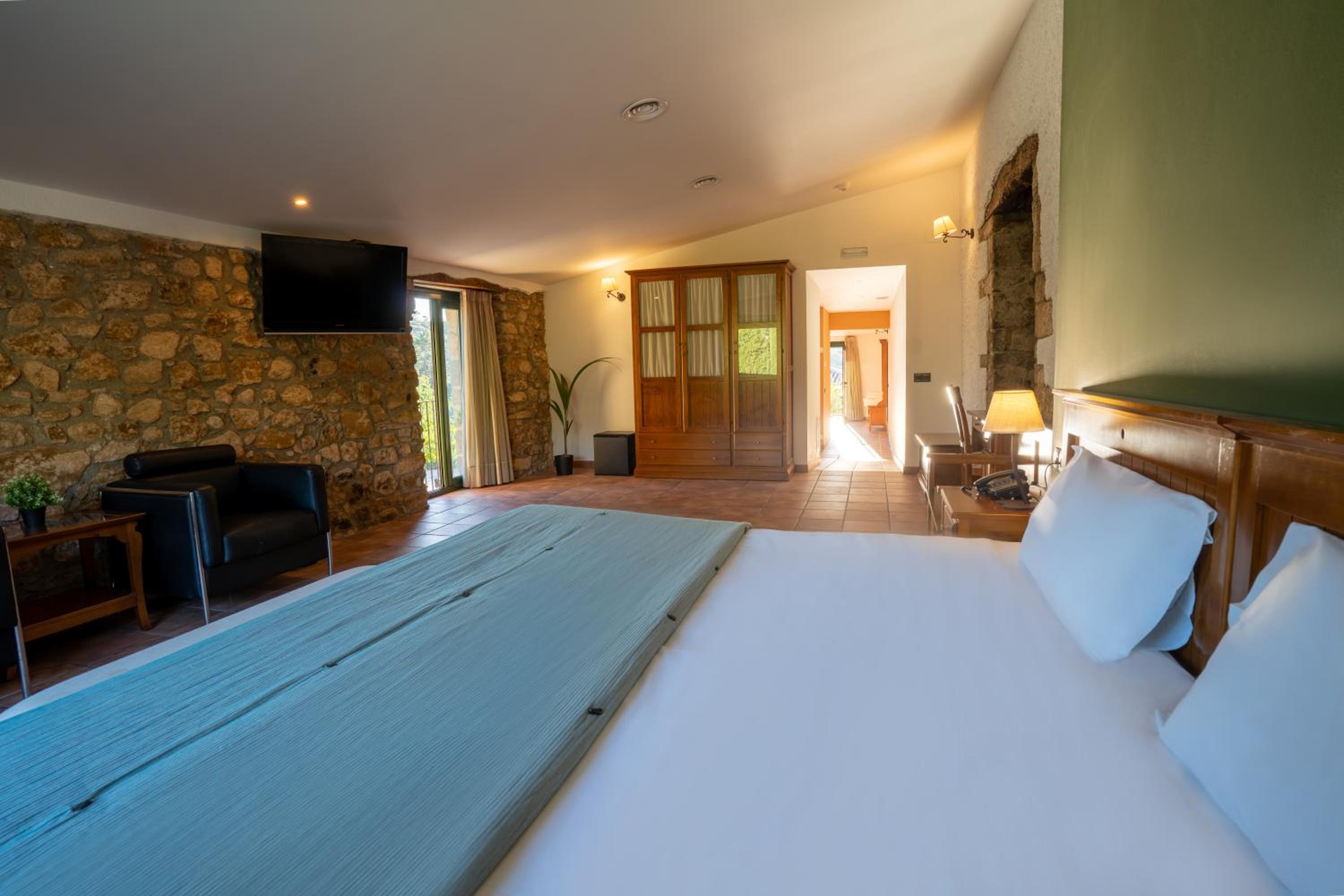 Deluxe Family Suite