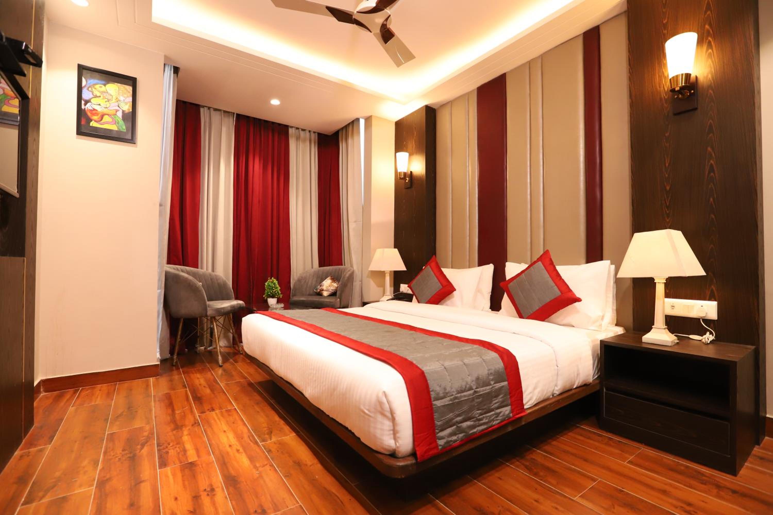 Standard Double Room - Photo 13
