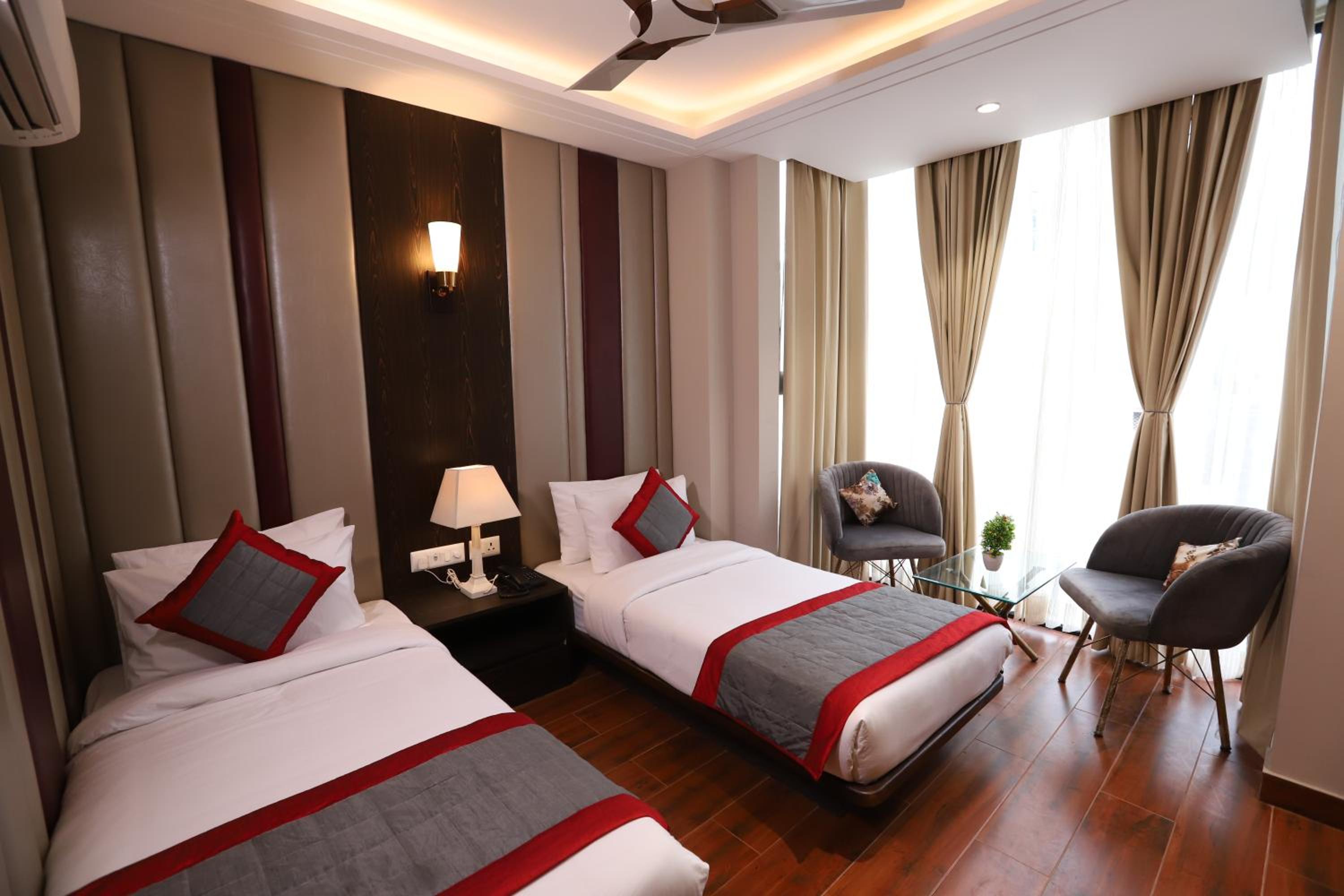Standard Double Room - Photo 2