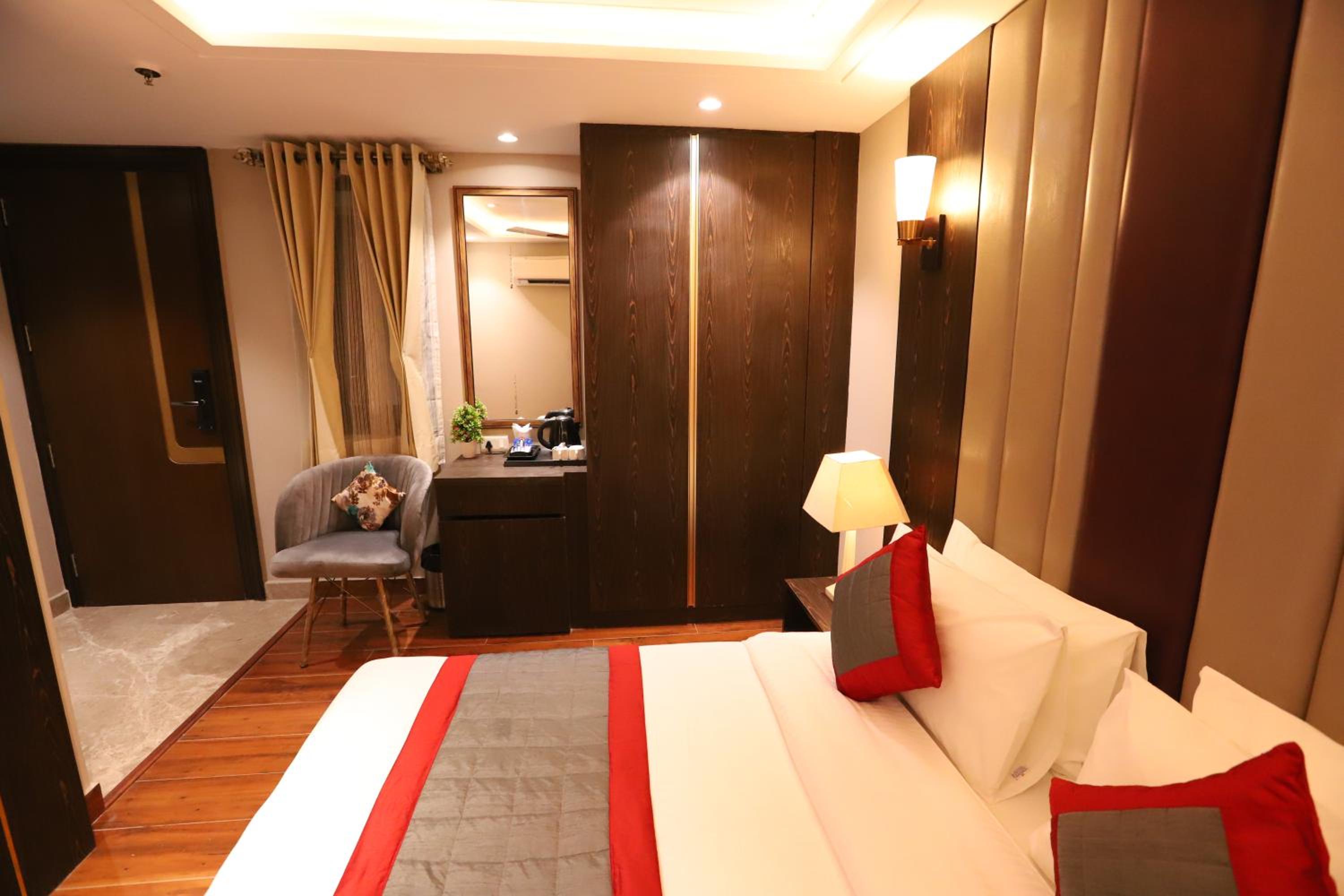 Deluxe Double Room - Photo 5